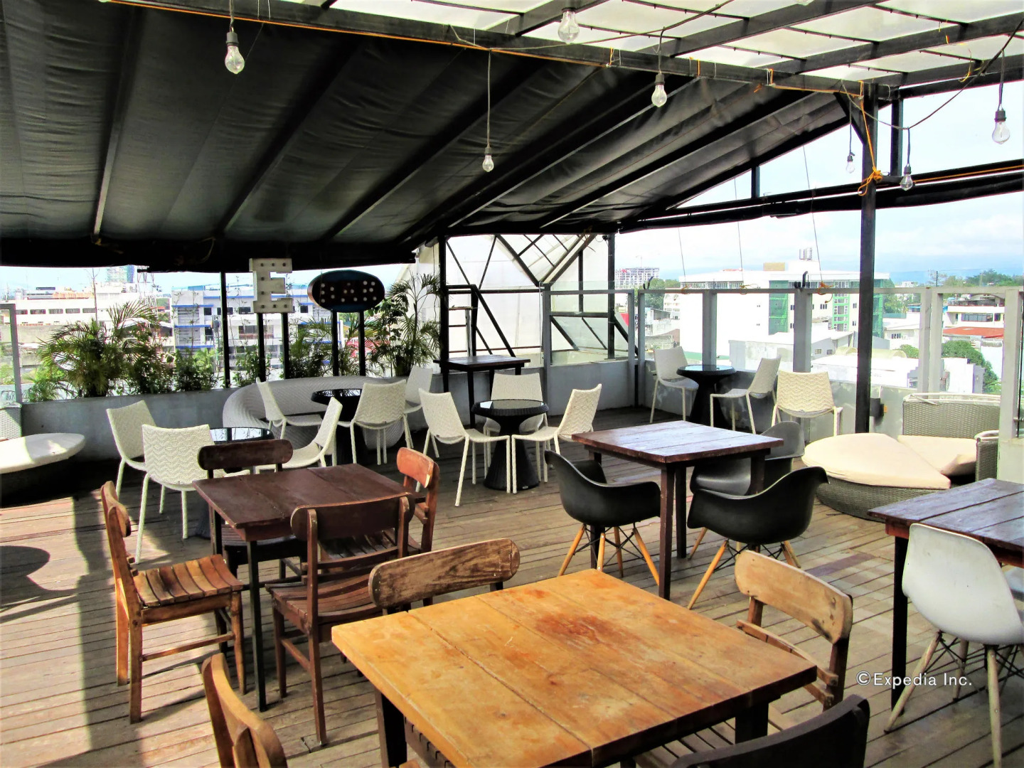 Upperhouse Hotel Formerly Pacifico Boutique by Hiverooms