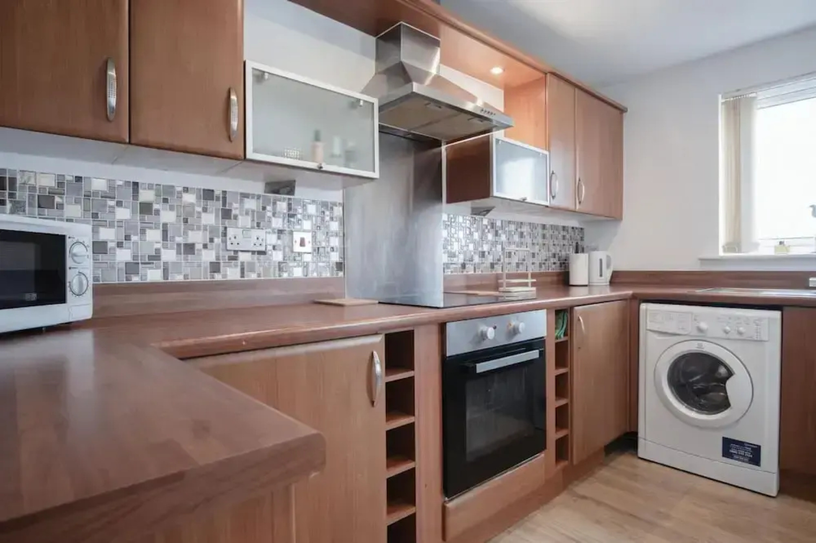 Beach View - 2 Bedroom Apartment - Llanelli