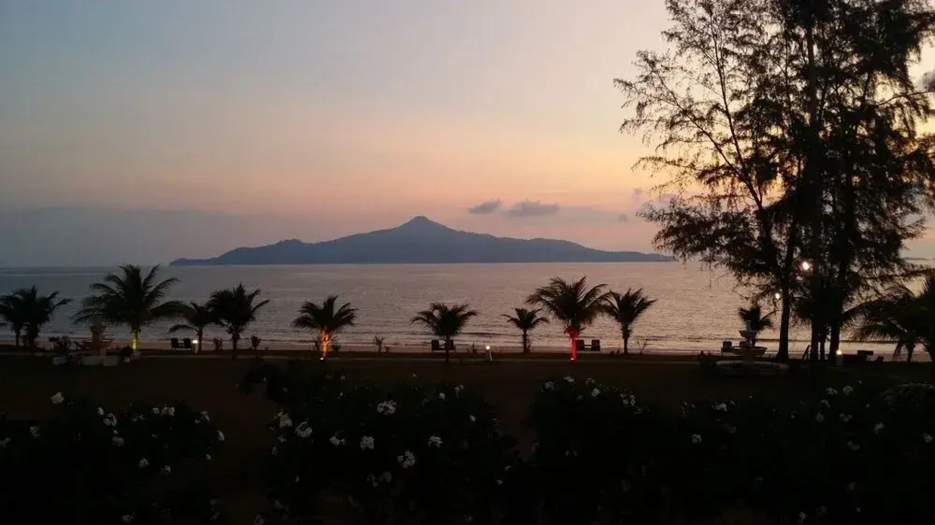 Sari Pacifica Resort & Spa Sibu Island