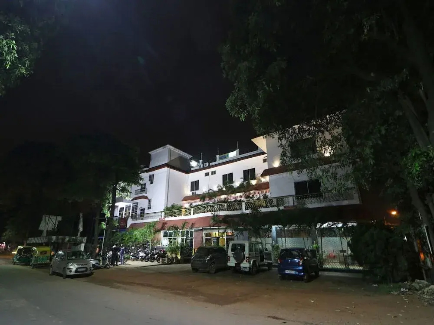 OYO 17111 Hotel Pritika