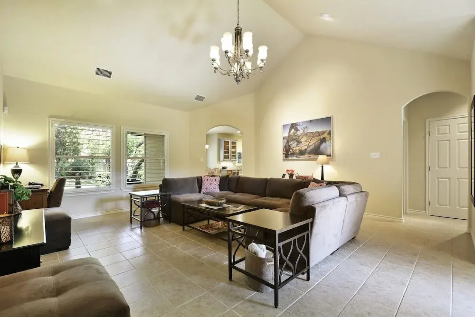 4BR 2BA Cottage at Lake Austin by RedAwning