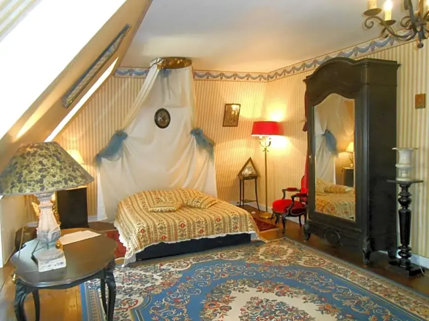 Chateau De Courbelimagne, Raulhac