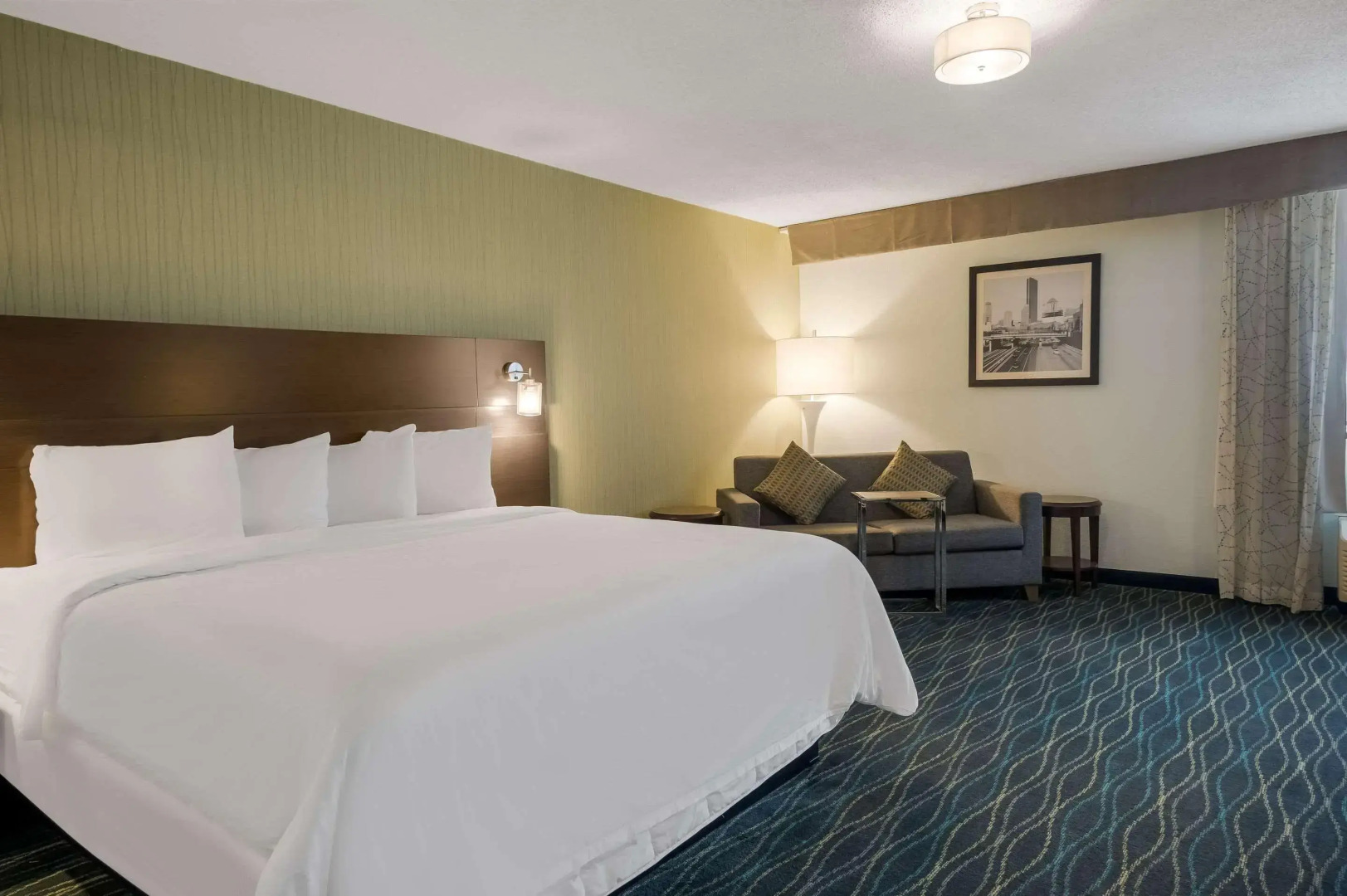 Radisson Hotel Grand Rapids Riverfront