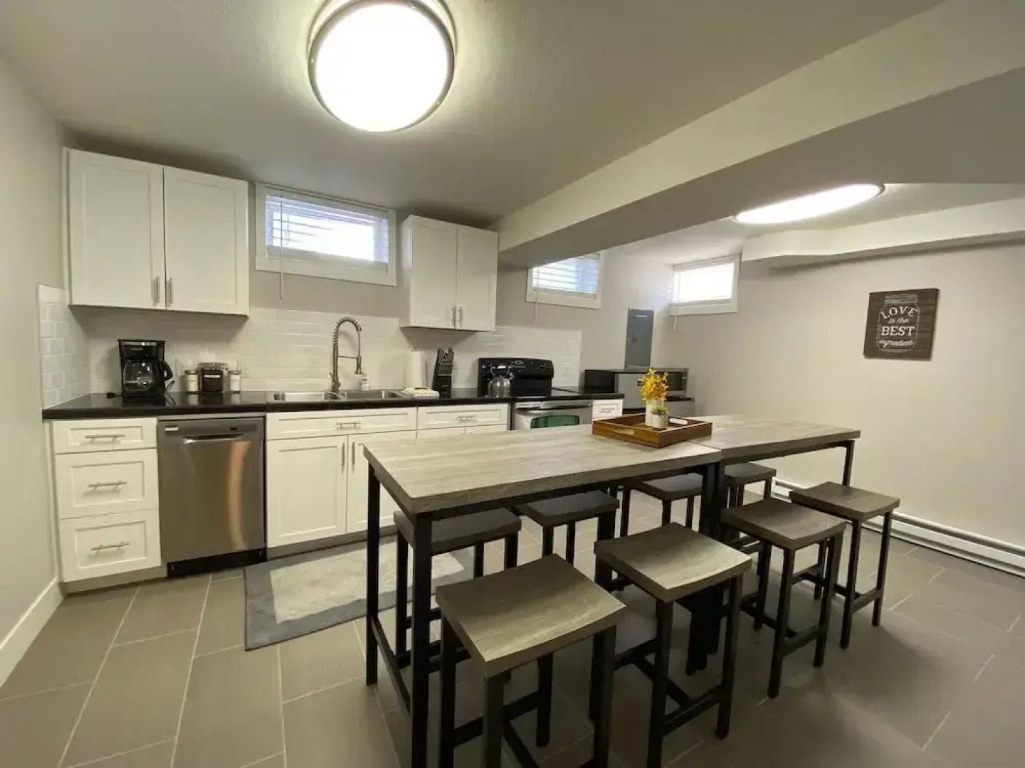 Charming Bungalow Next to CSU -FREE Cruiser Bikes