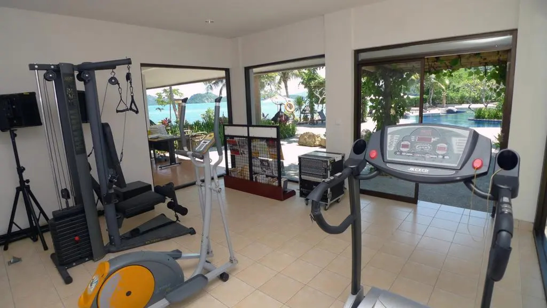 Bintang Flores Hotel