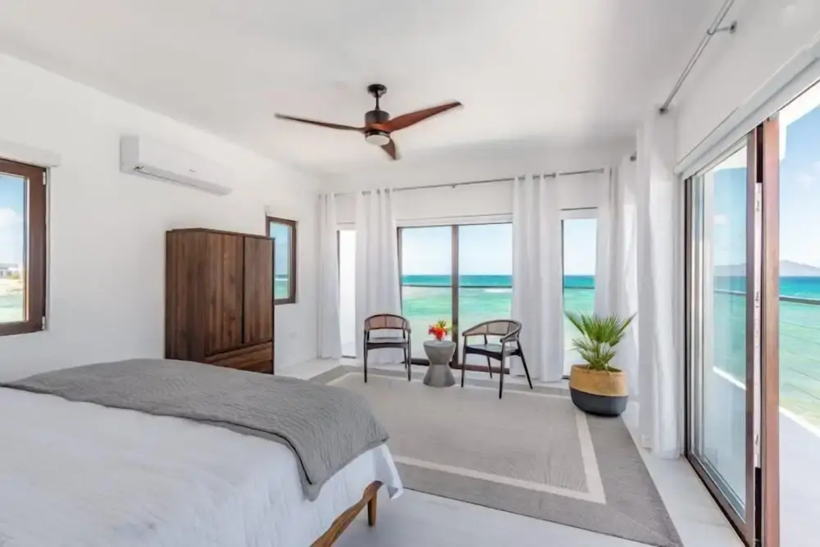 Villa Pelican Bay