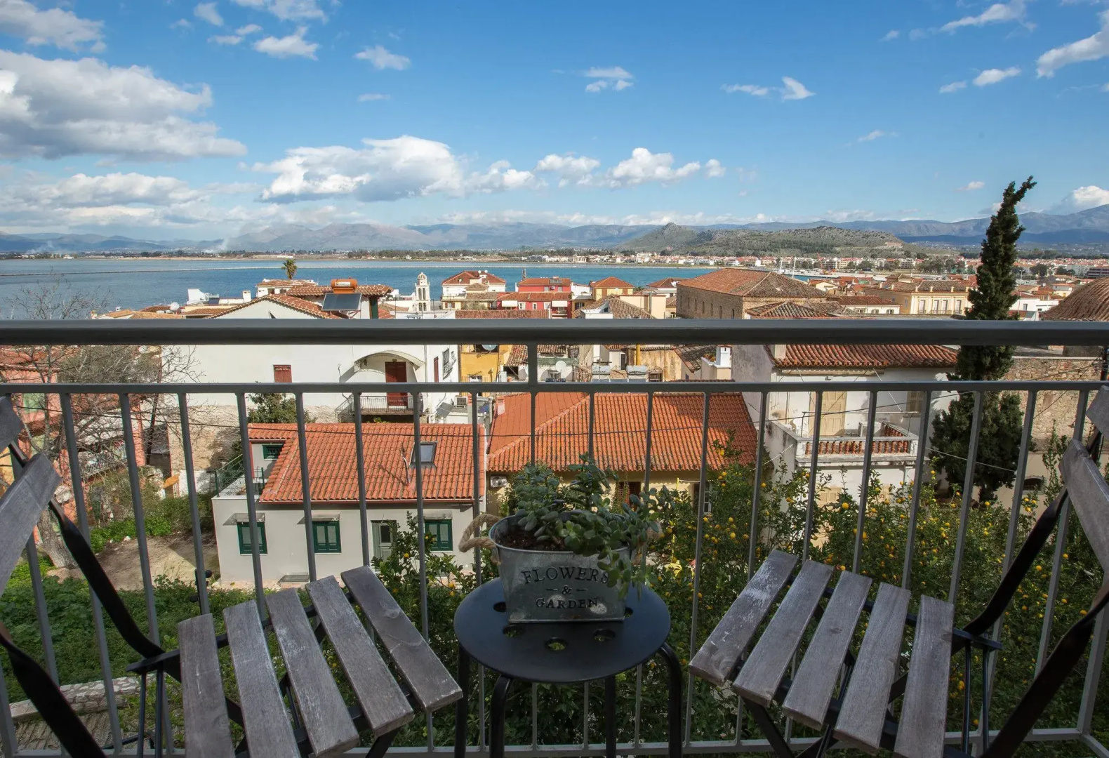 Leto Nuevo Hotel
