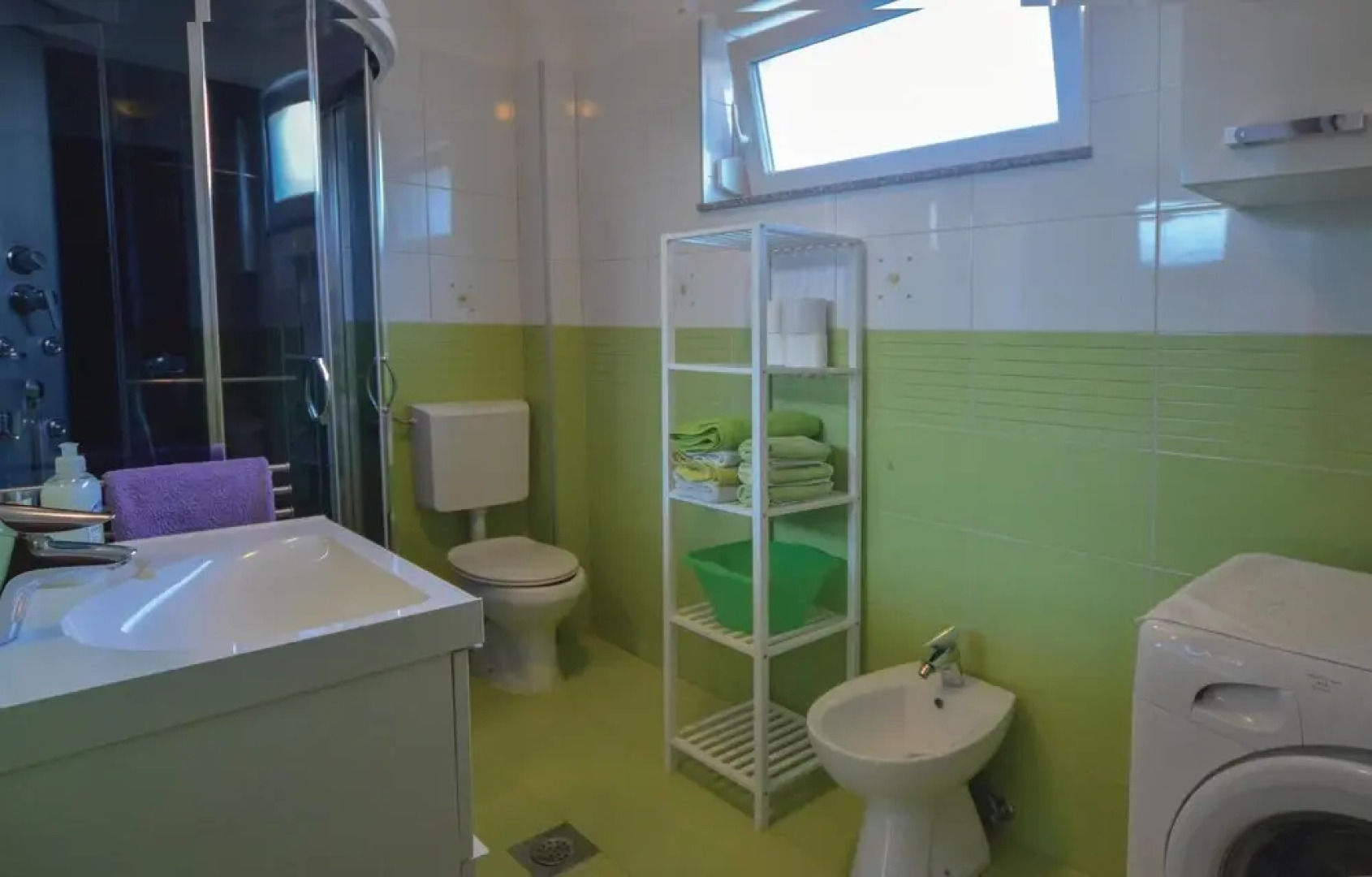 Nice Home in Kanfanar With Wifi and 4 Bedrooms