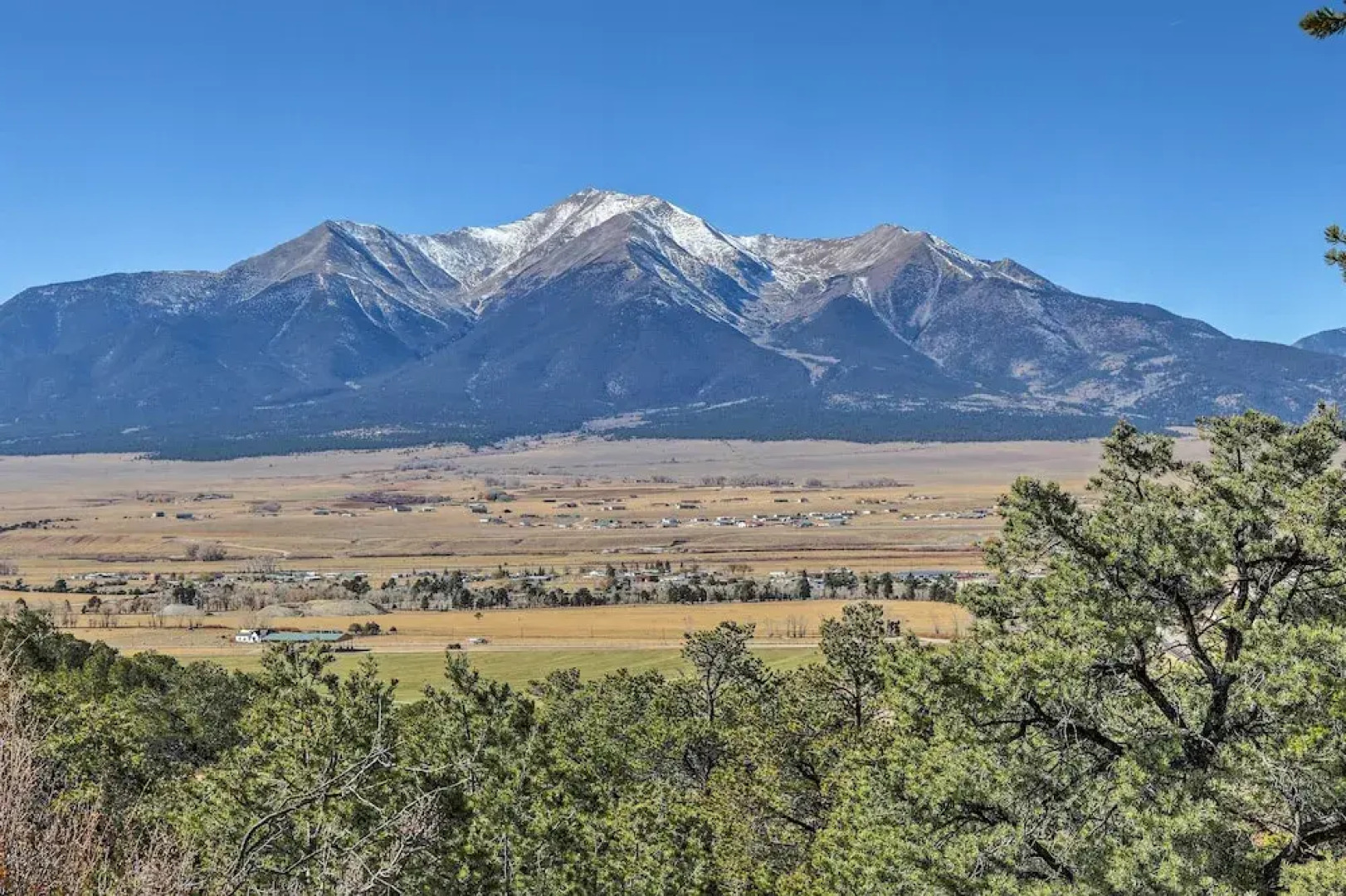 Cozy Colorado Cabin w/ Deck, Grill & River Access!