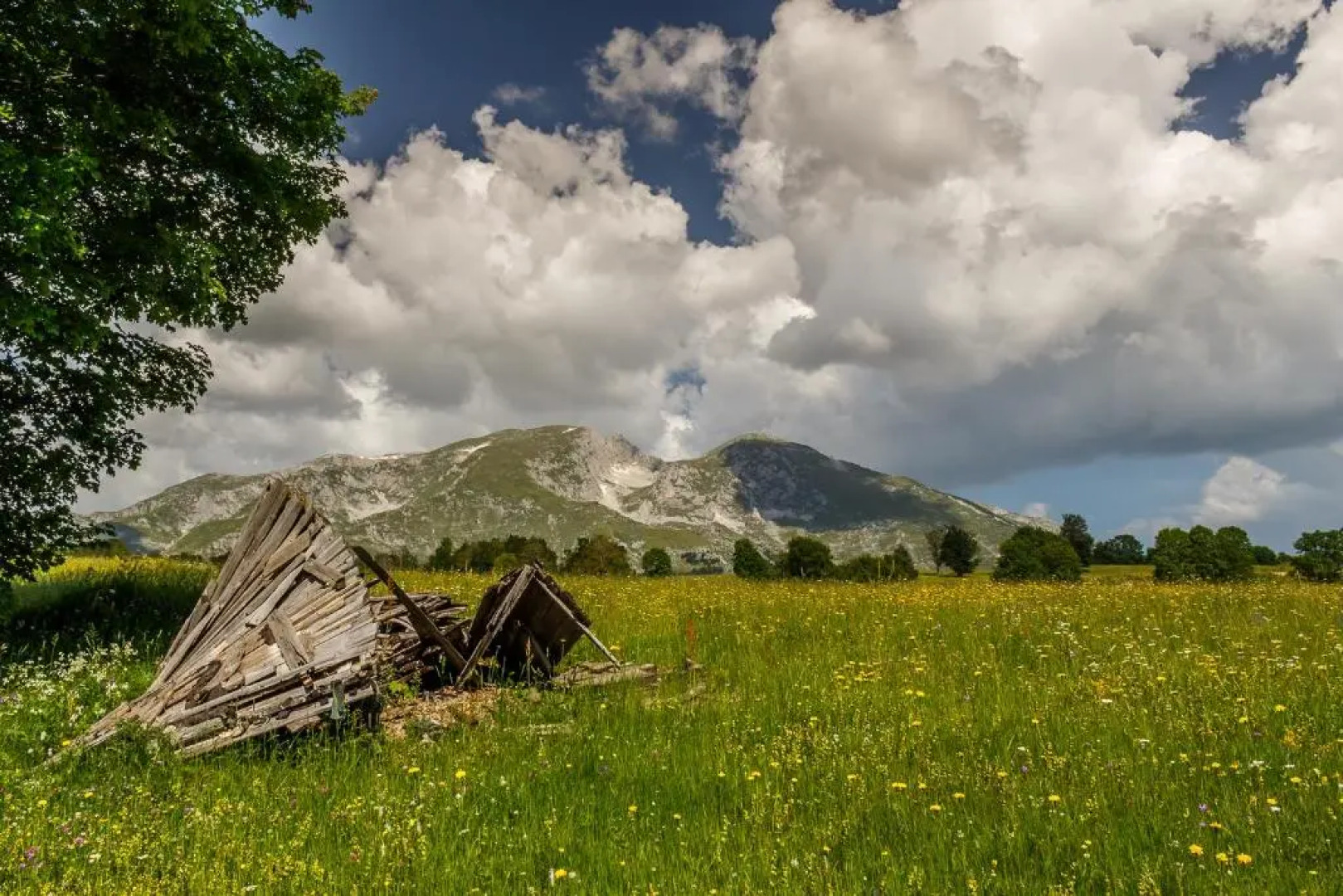 Eco Village Highlander