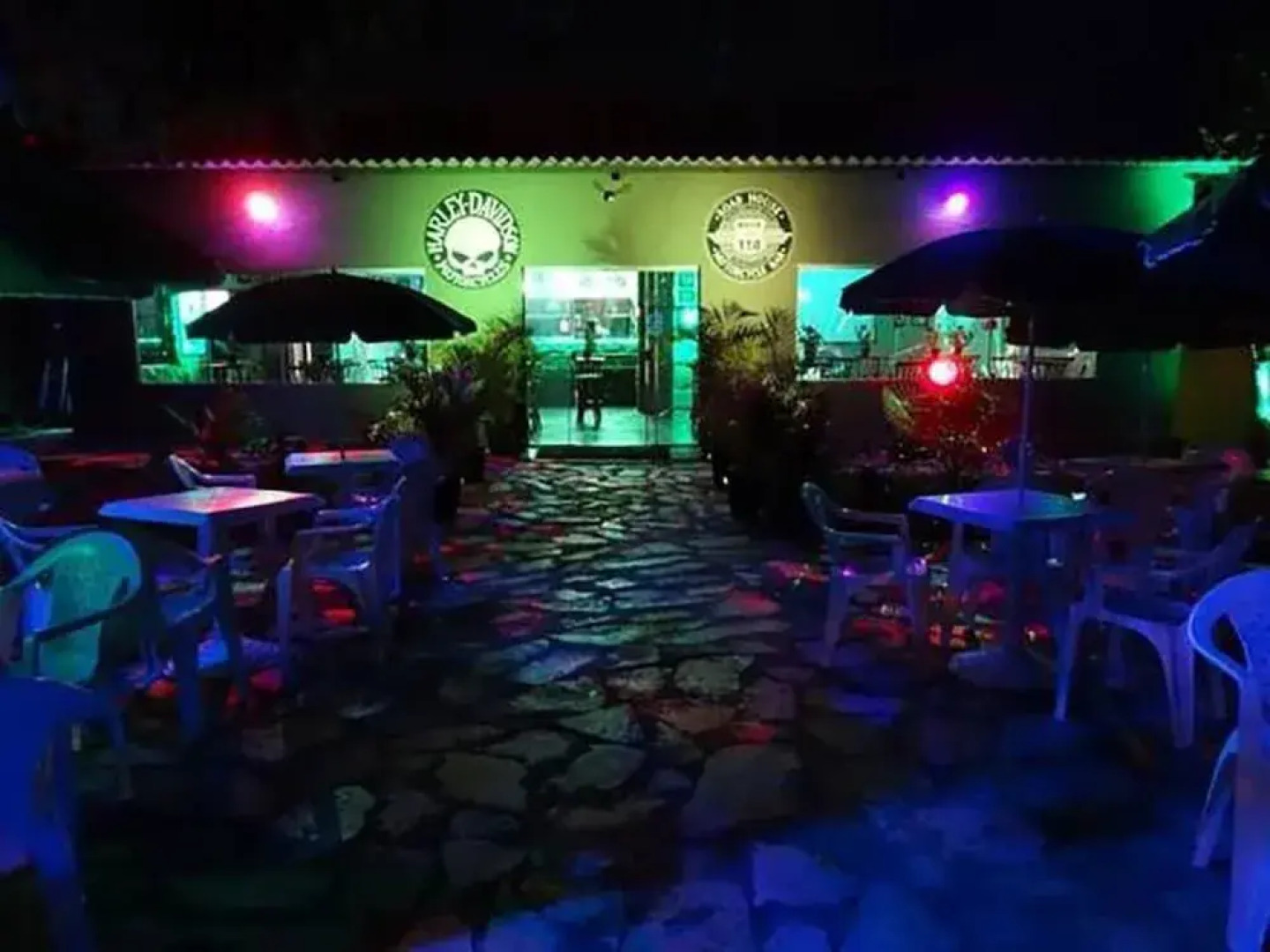 Road House GO 118 Motorcycle Hotel