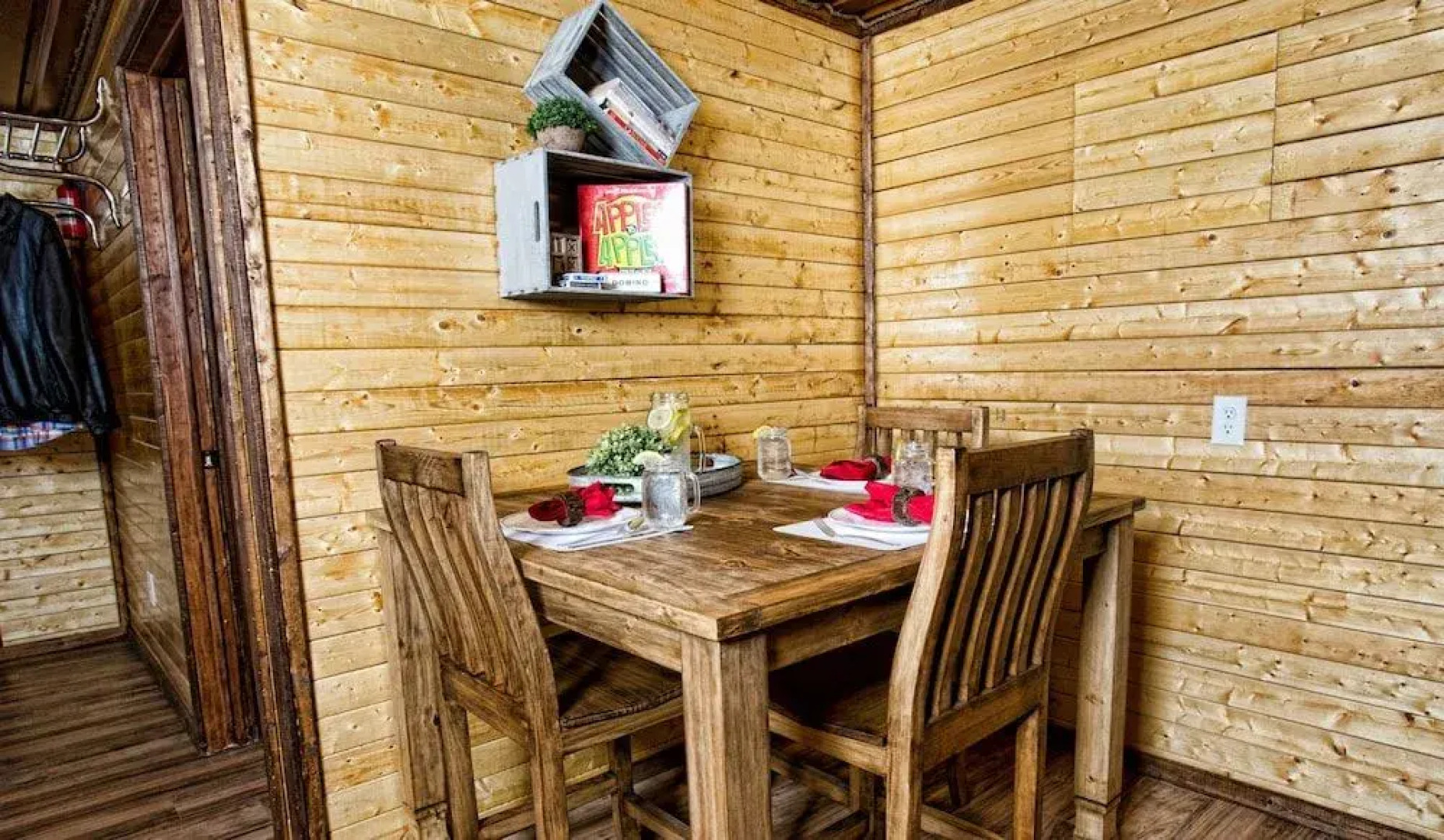 Stateline Cabins & RV