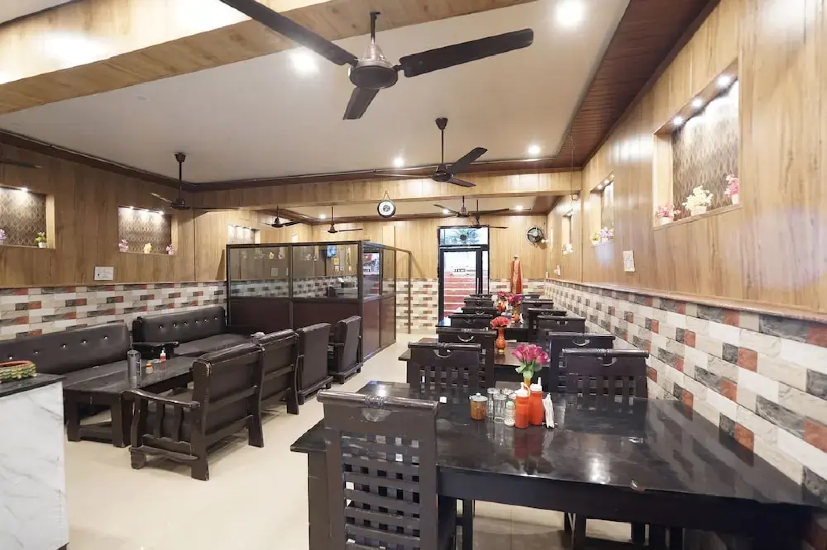 Fabexpress Fauji Guest House