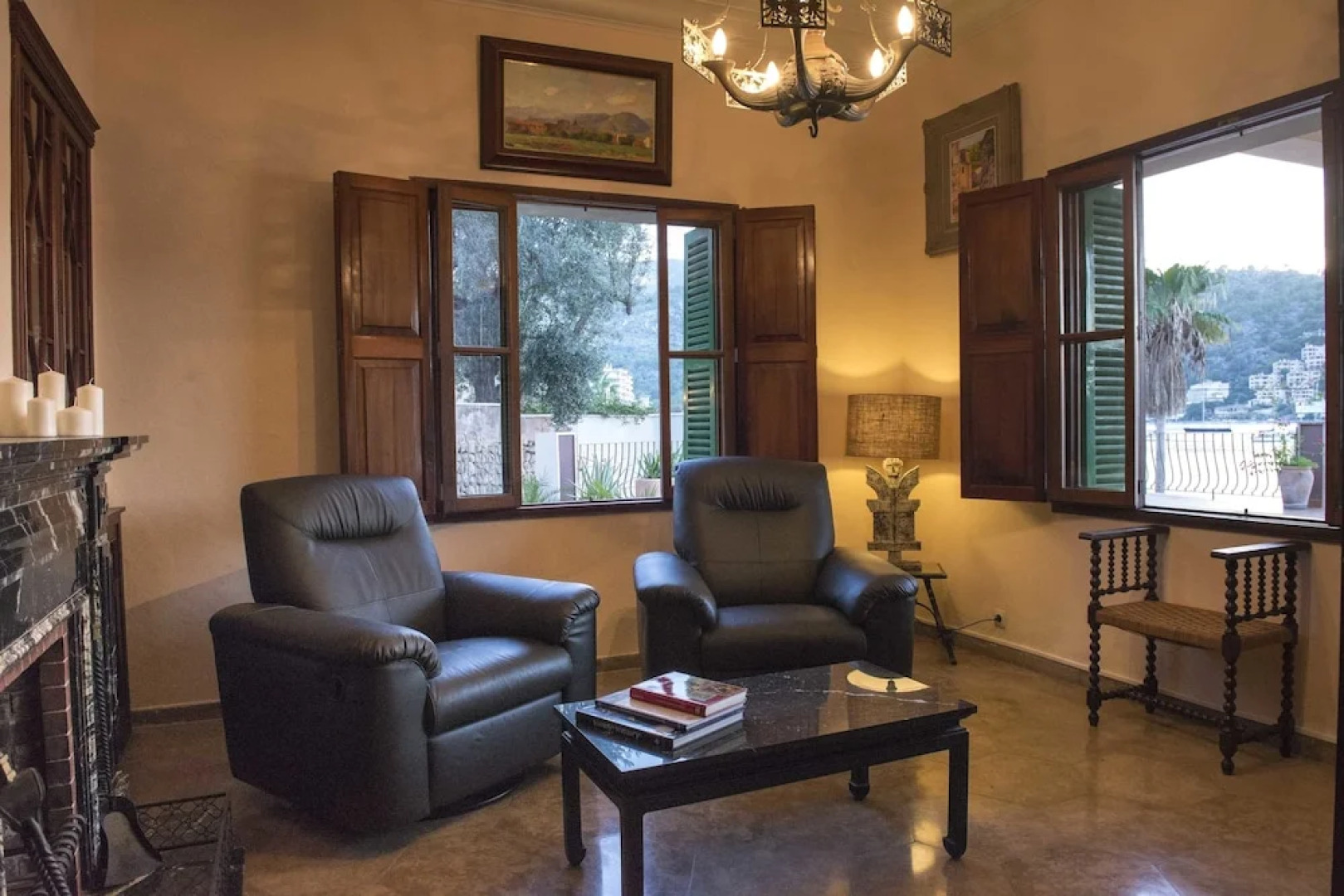 Villa de lujo en la playa. La Caleta.