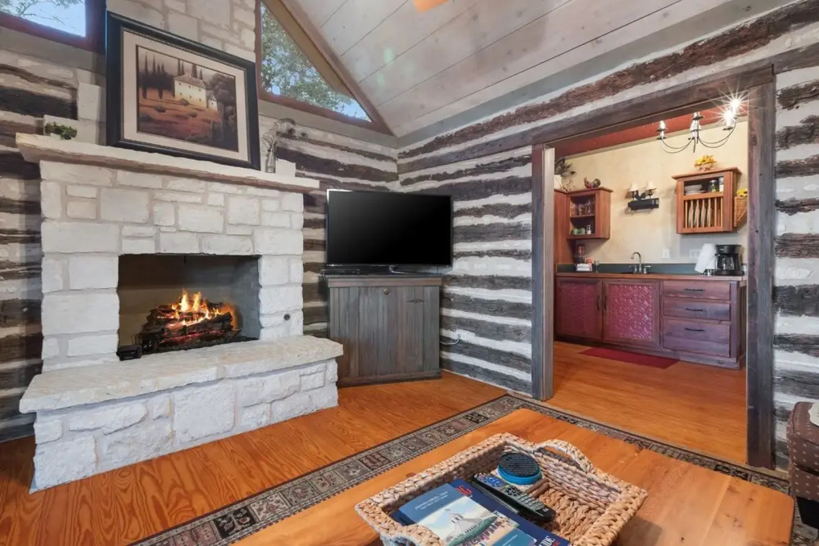 Chula Vista 1 Bedroom Cabin by RedAwning