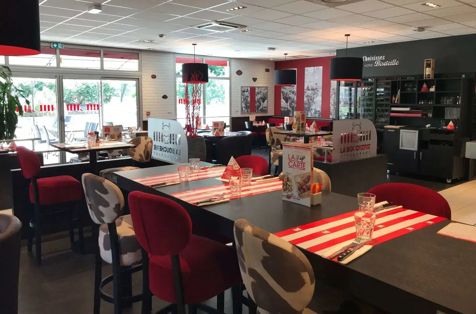 Kyriad Aix Les Milles - Plan de Campagne