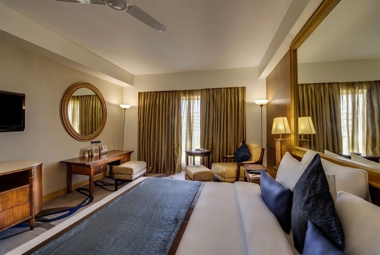 Pride Plaza Hotel, Ahmedabad