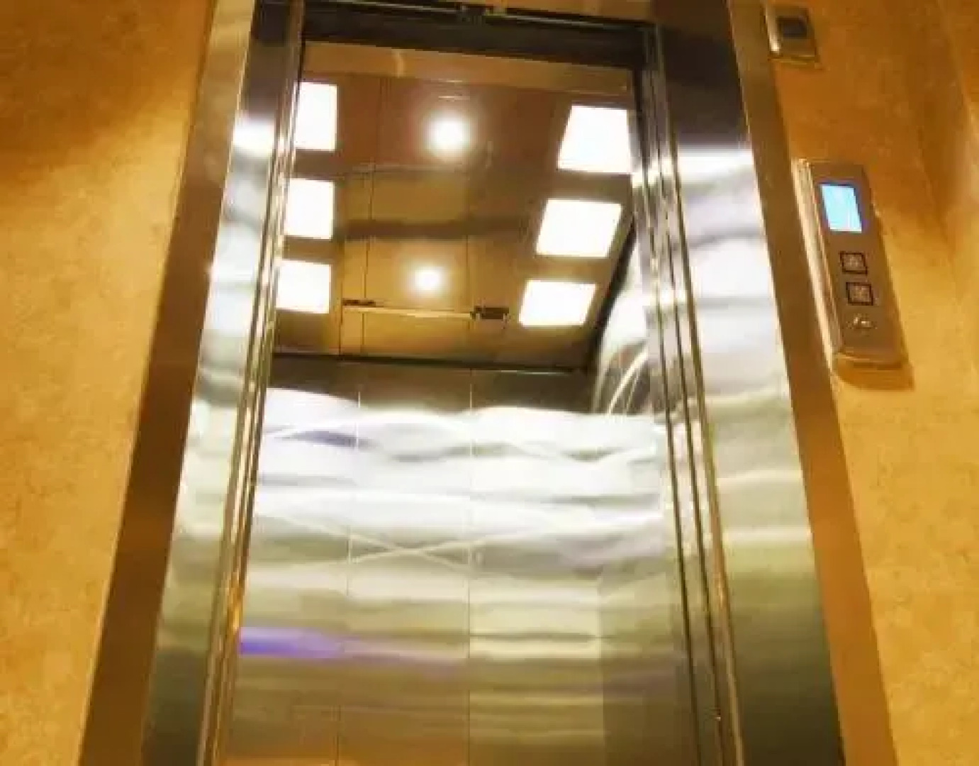 A'er Mountain Fuyi Holiday Hotel