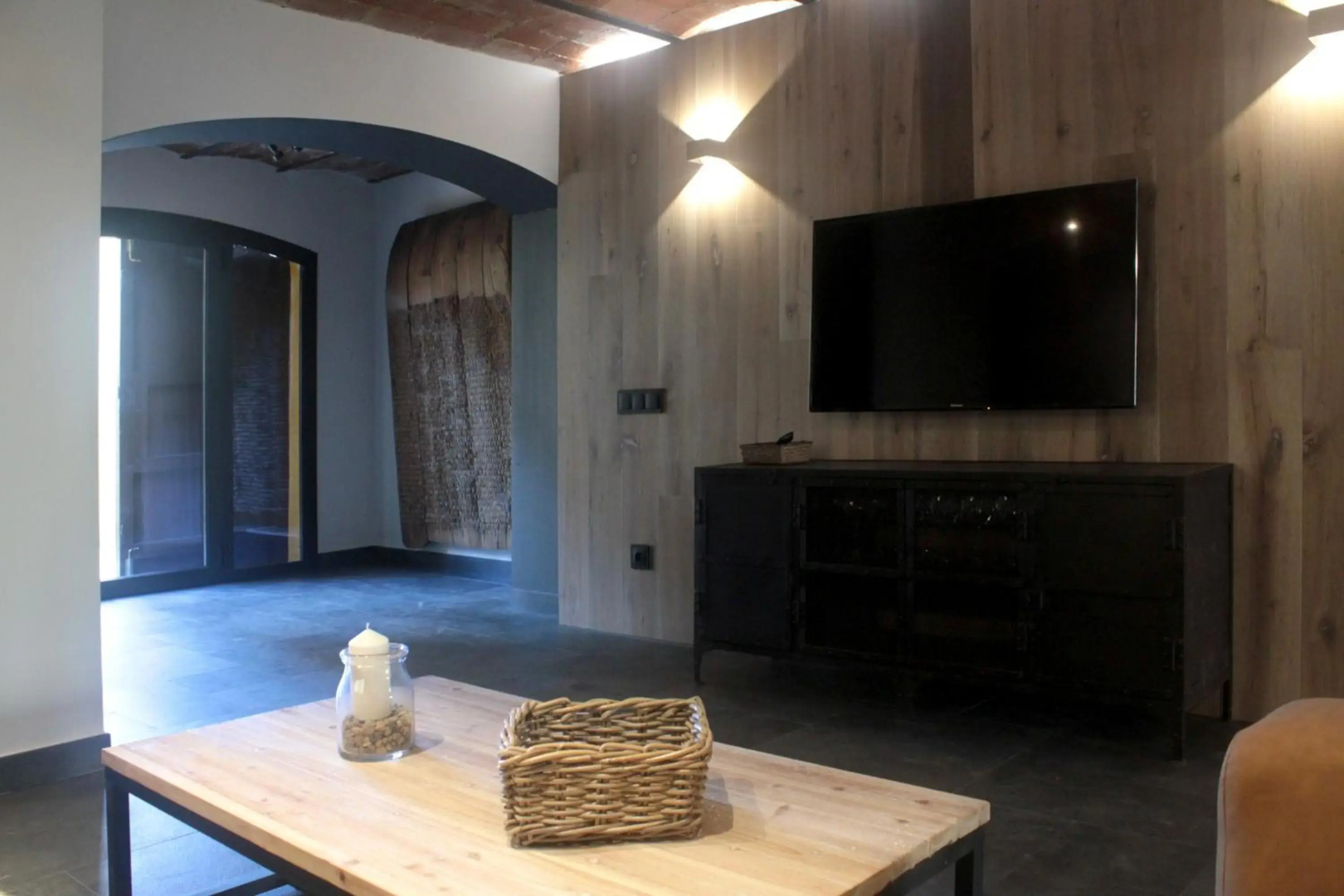 Amaroq Explorers BaseCamp