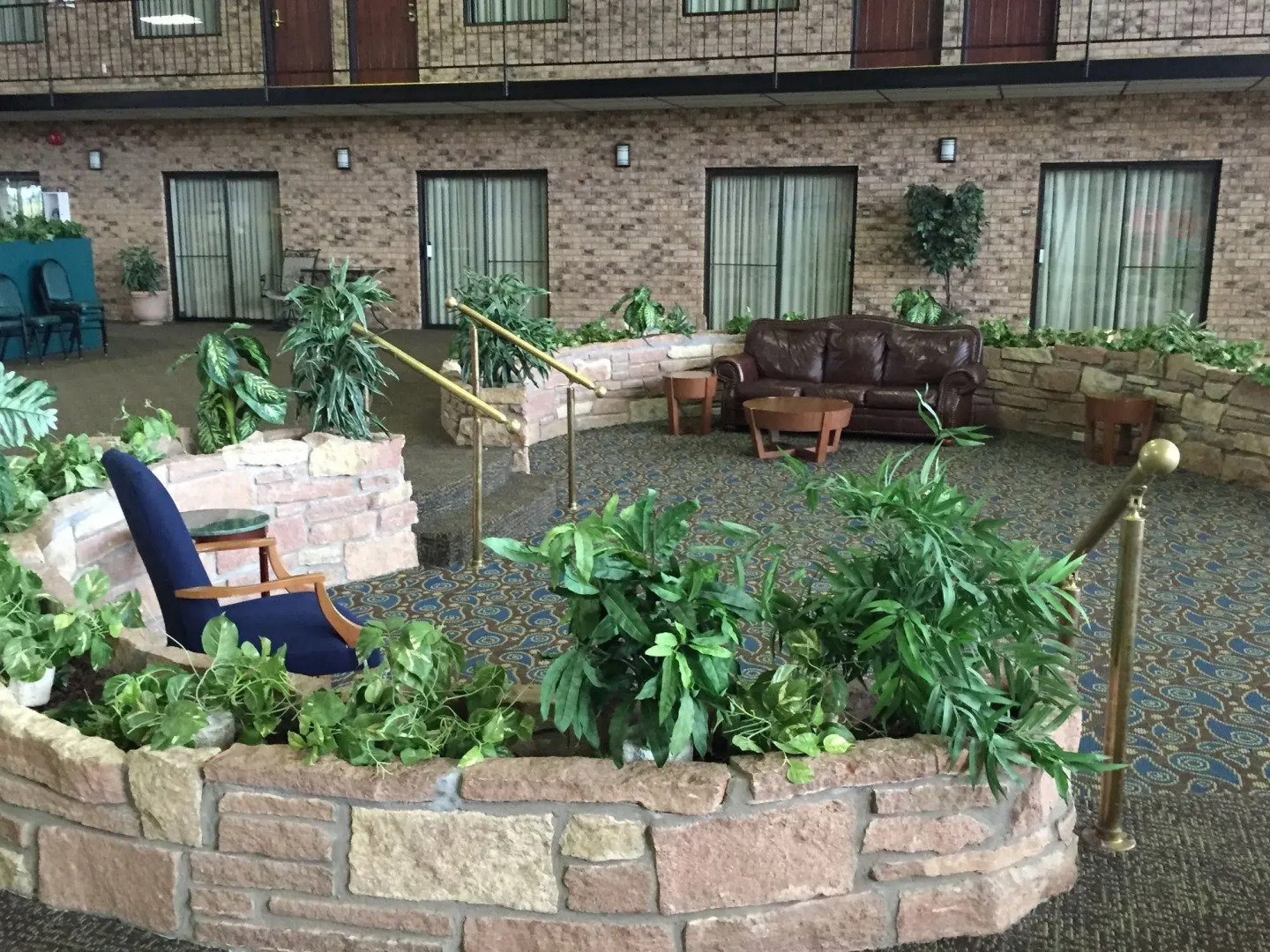 Sunflower Inn and Suites