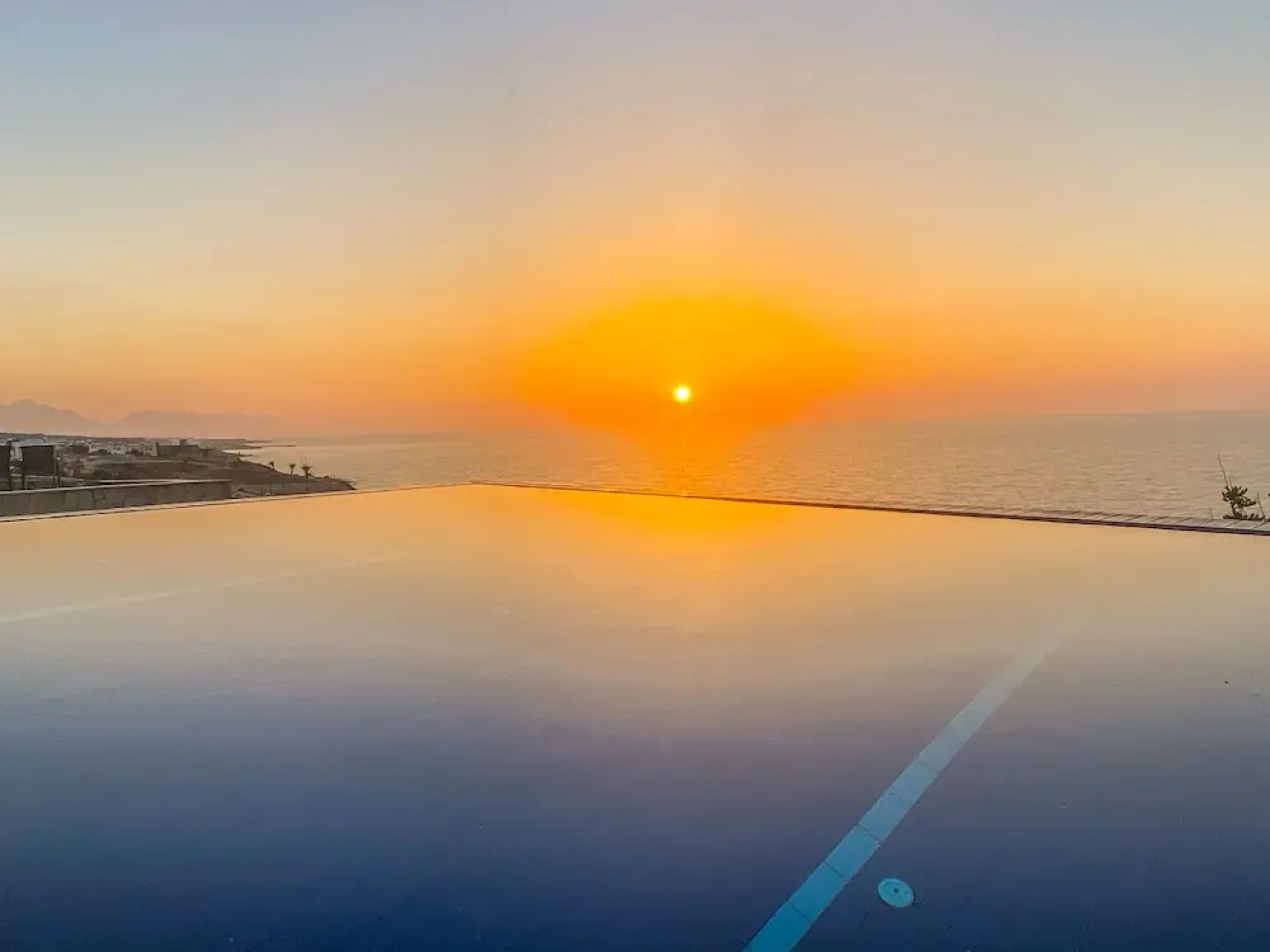 Ocean View Family Villa, Sleeps 2-10, Private Pool, Wifi, Internet Tv & Acs