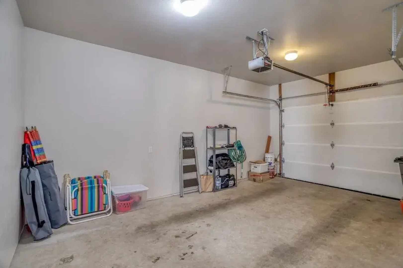 Moon Over Manzanita (MCA 1549)