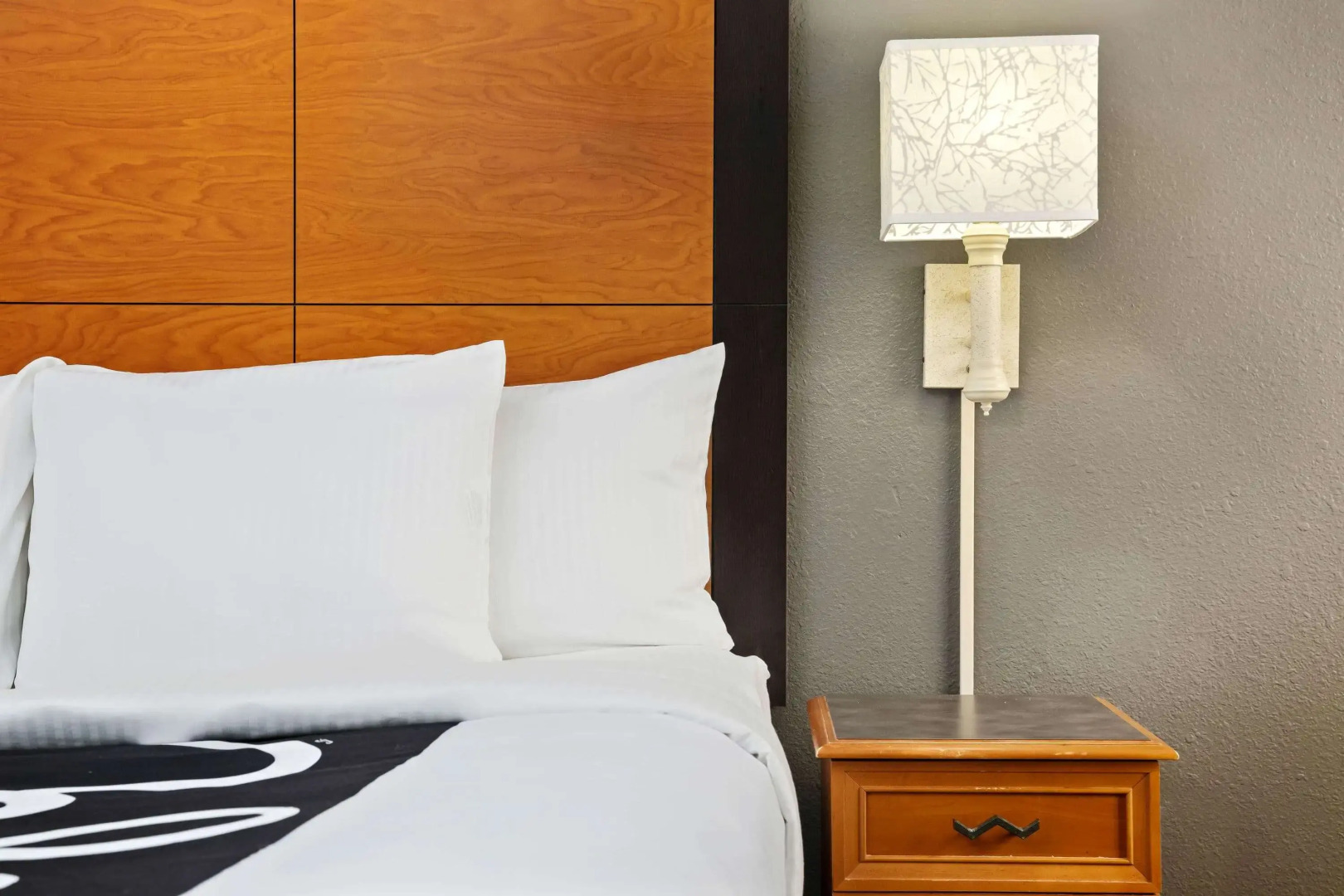 La Quinta Inn & Suites by Wyndham Macon