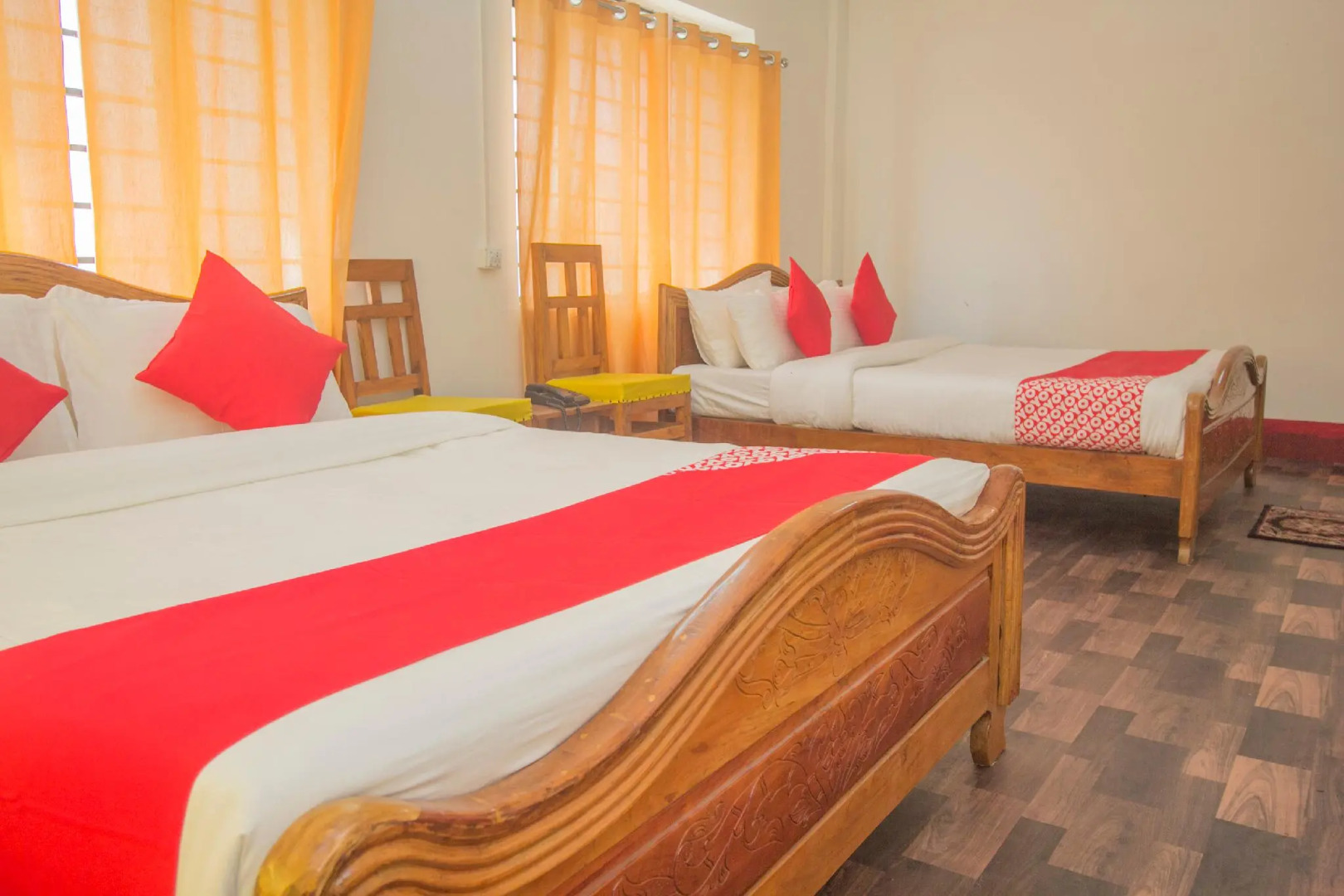 OYO 15721 Simrat Hotel