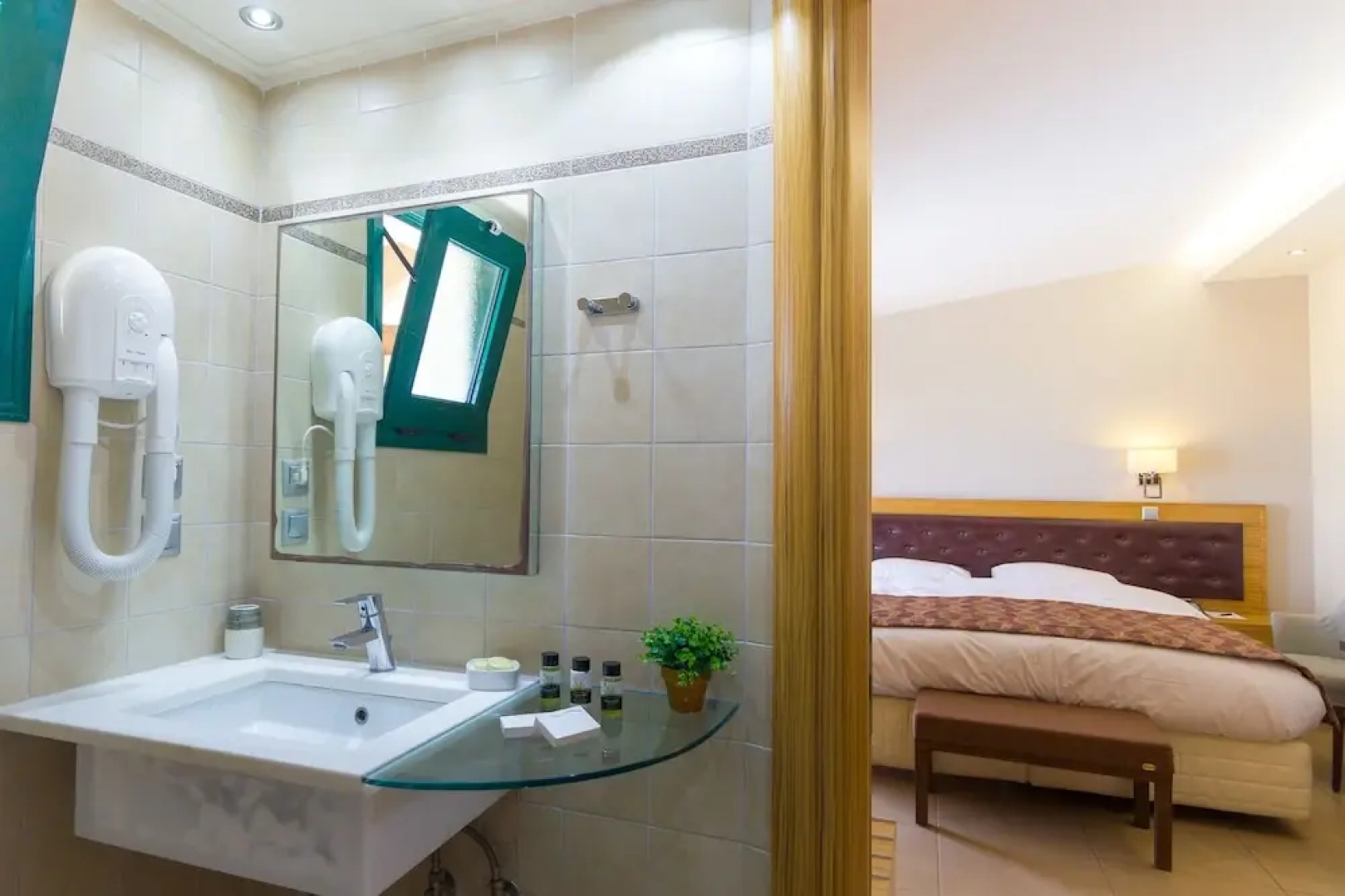 FilosXenia Ismaros Hotel