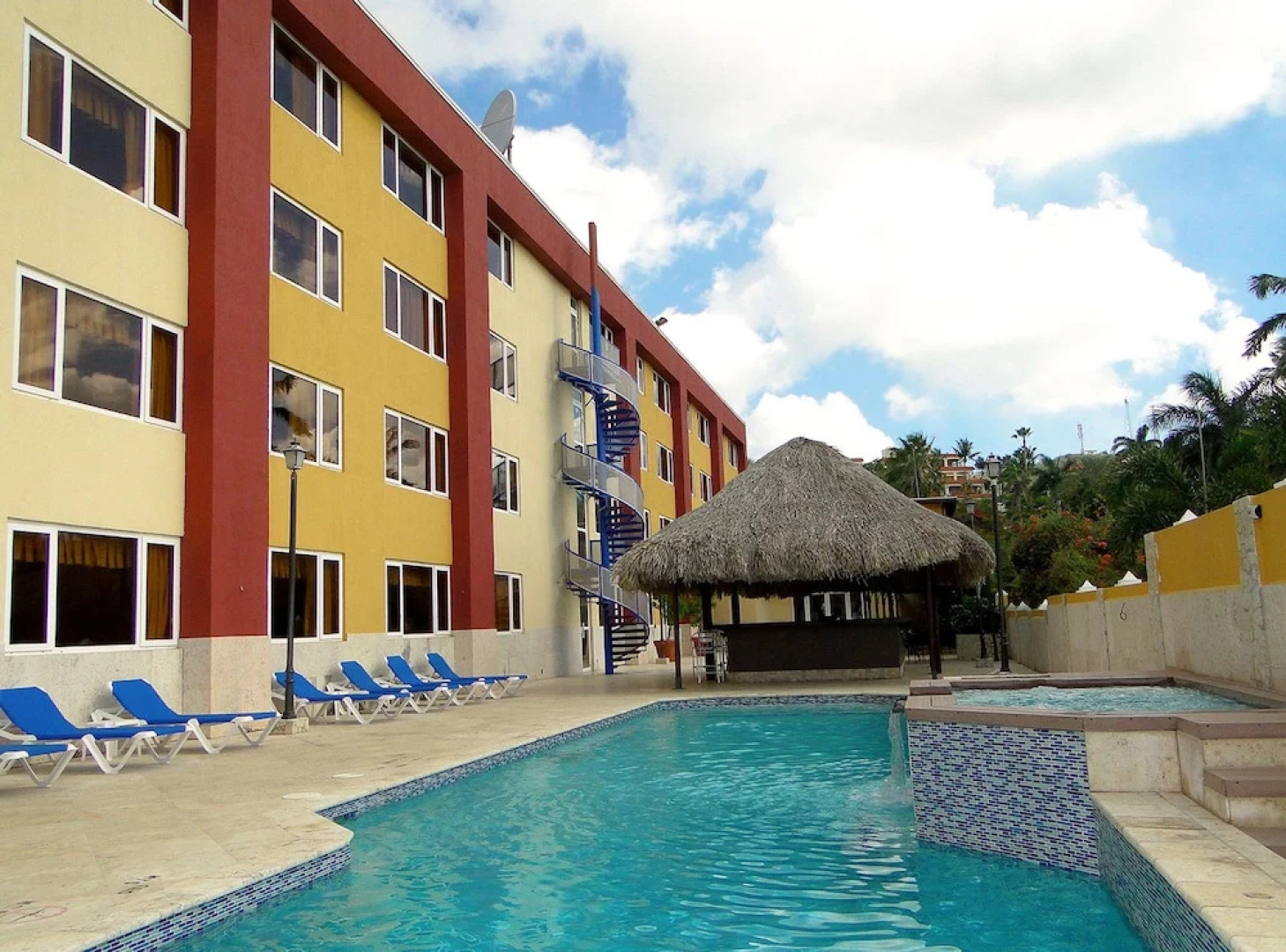 Clarion Hotel & Suites Curacao