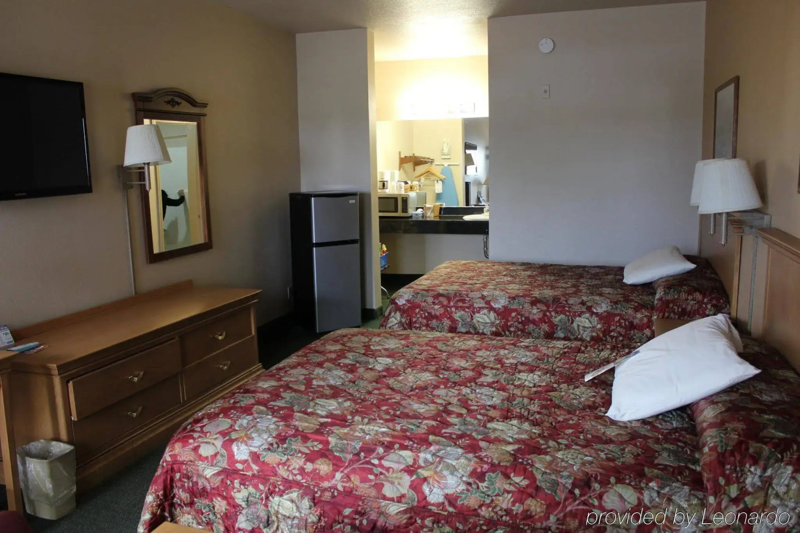 Lone Star Inn & Suites
