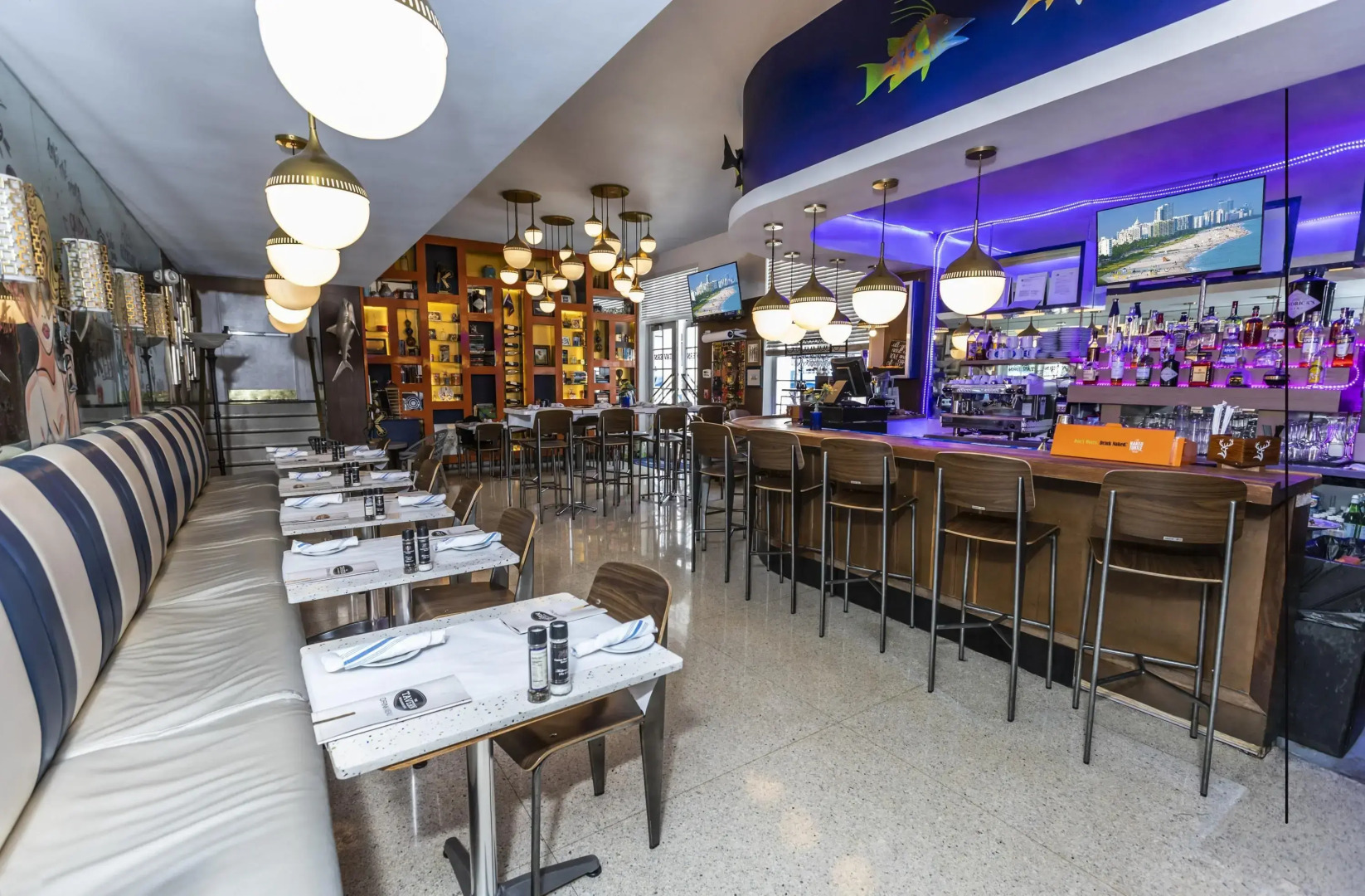 Oceanside Hotel and Suites