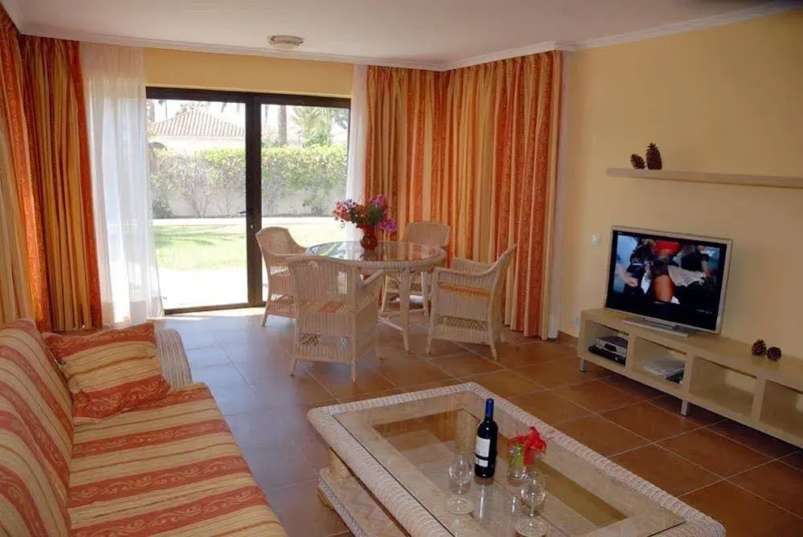 VIP Sun Club Bungalows
