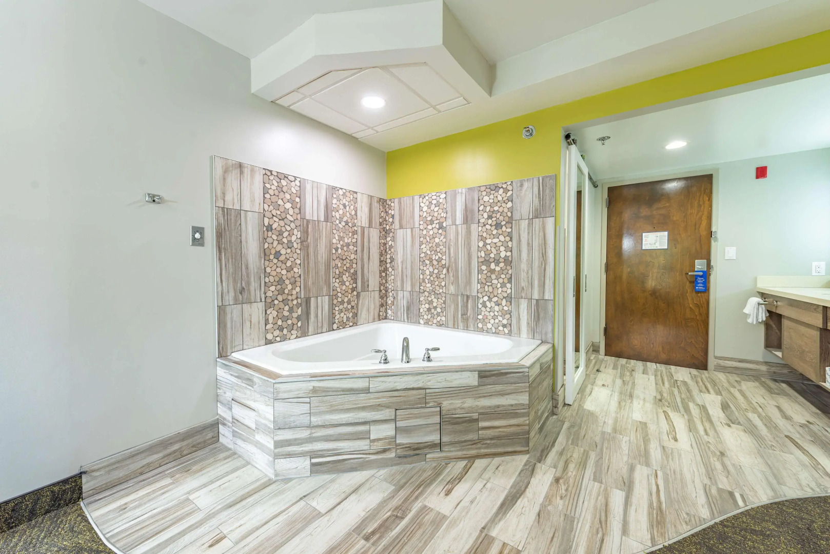 Best Western Plus Apple Valley Lodge Pigeon Forge