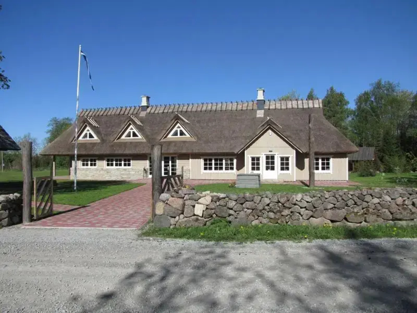 Uueelu Holiday Homes