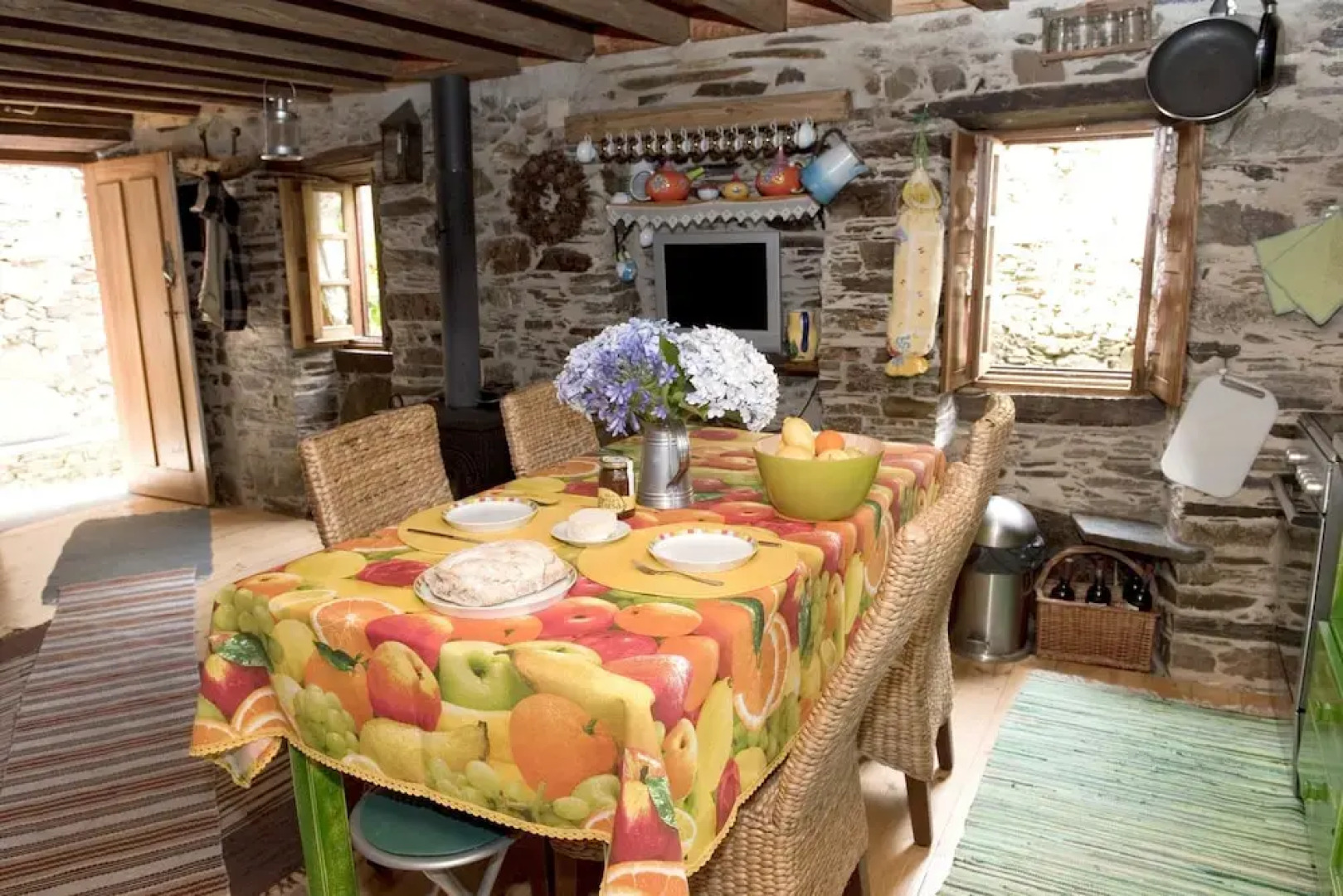 House With one Bedroom in Lousa, With Wonderful Mountain View and Furnished Terrace