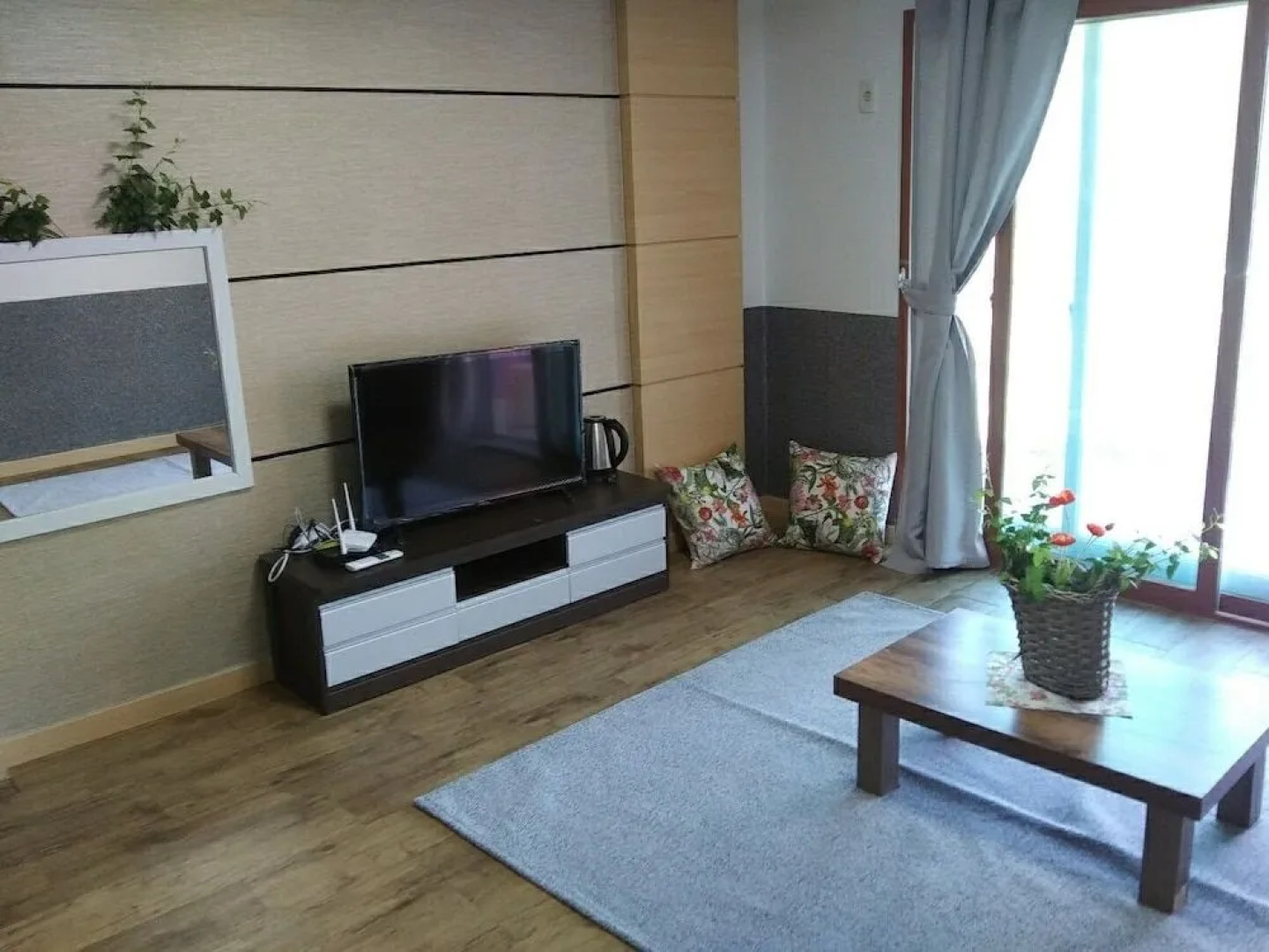 Hyundai Elliot Hotel and Resort