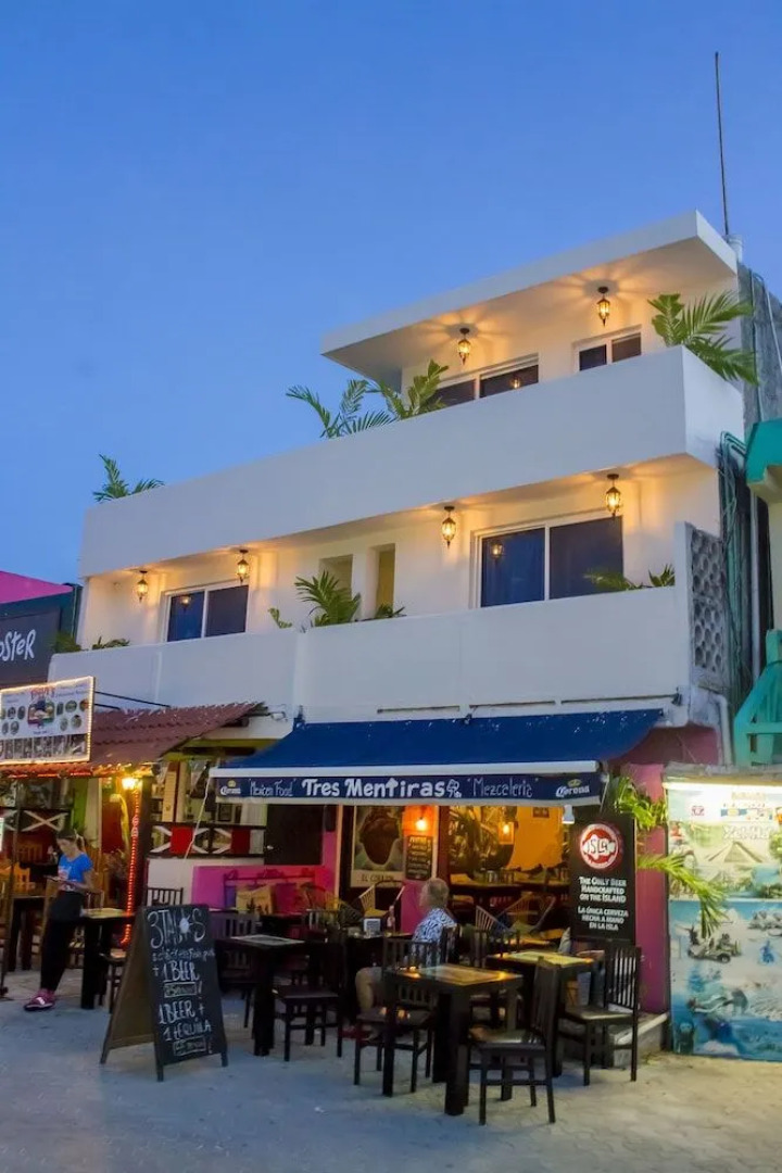 Tres Mentiras Boutique Rooms