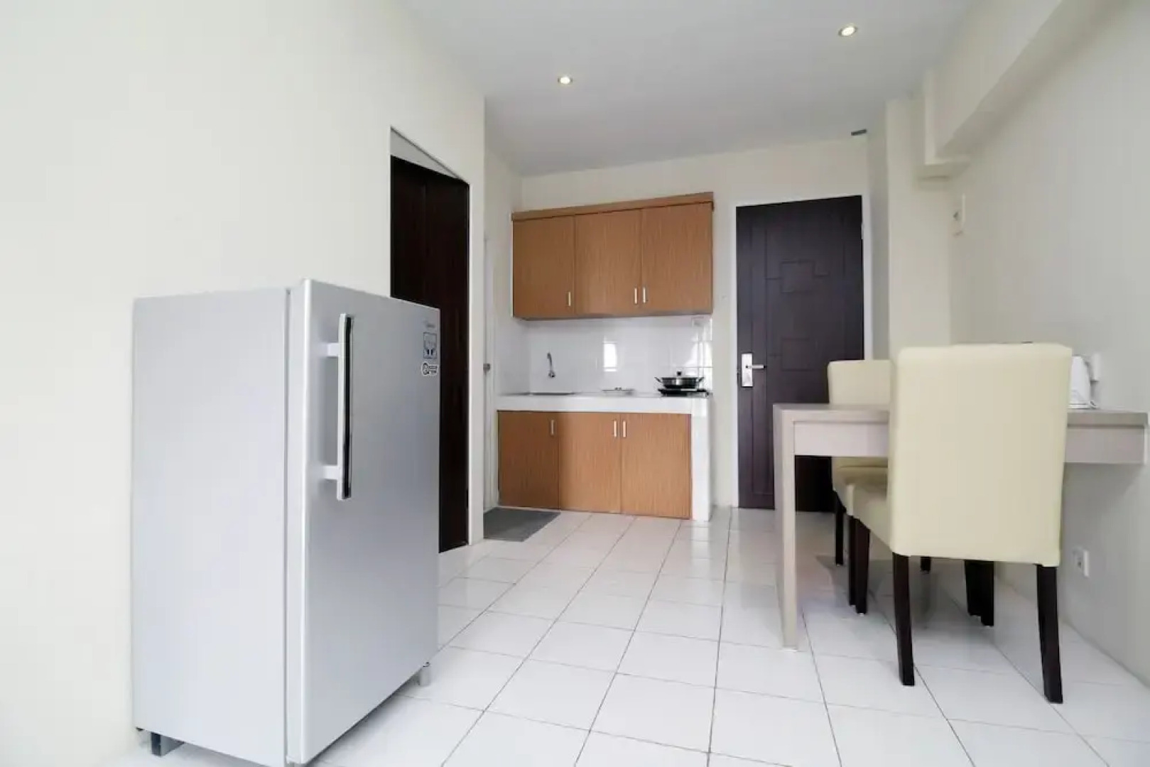 Airy Mutiara Bekasi Ahmad Yani 8