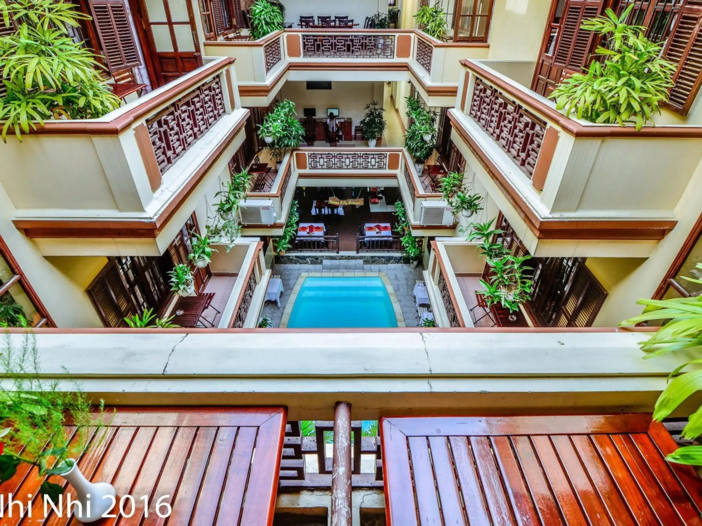 Nhi Nhi Hotel
