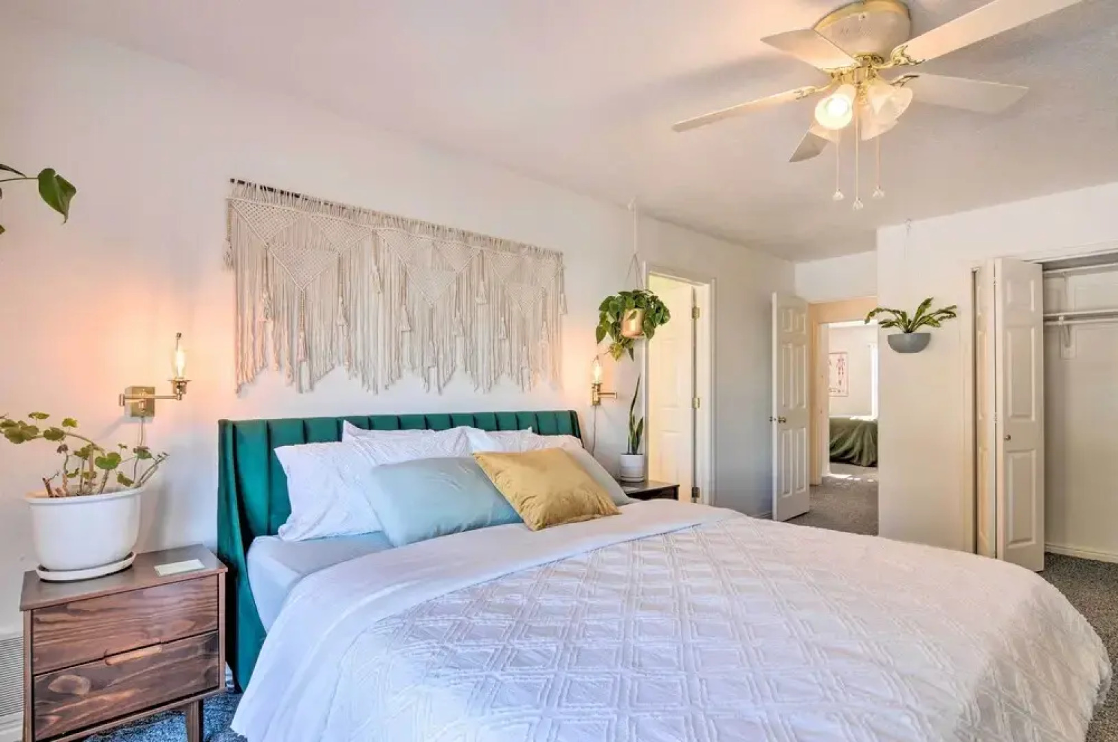 Sunny Retreat ~ 12 Mi to Brian Head Resort!