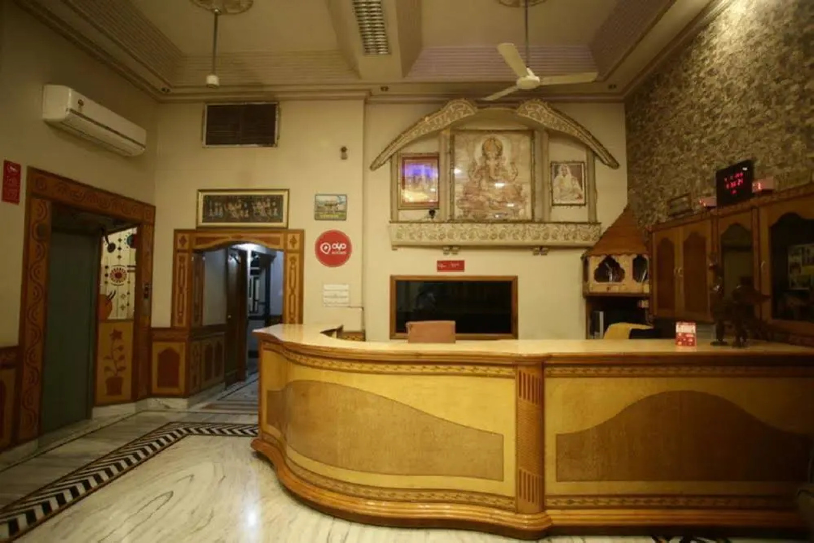 OYO Rooms Suraj Talkies Rani Bazar