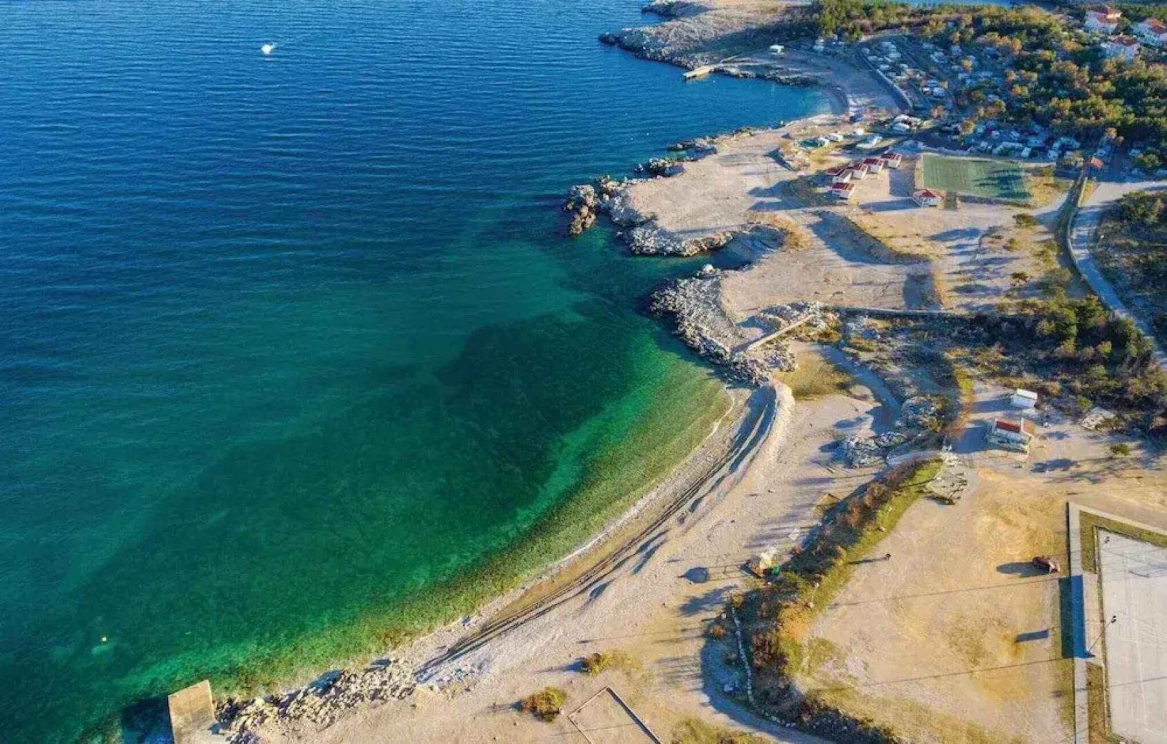 Amazing Home in Klimno With Wifi and 5 Bedrooms