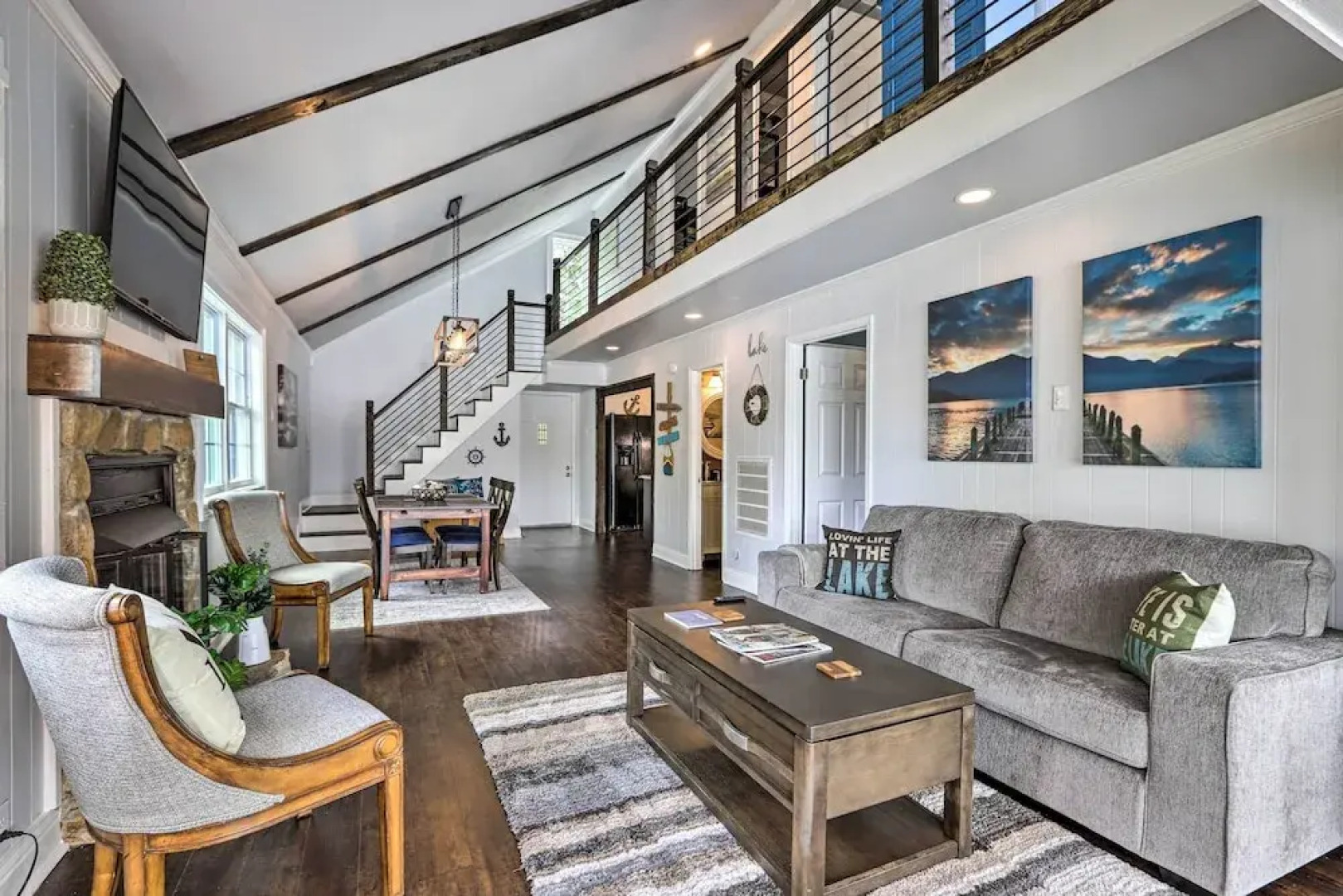 Waterfront Gem on Lake Sinclair With Boat Dock!