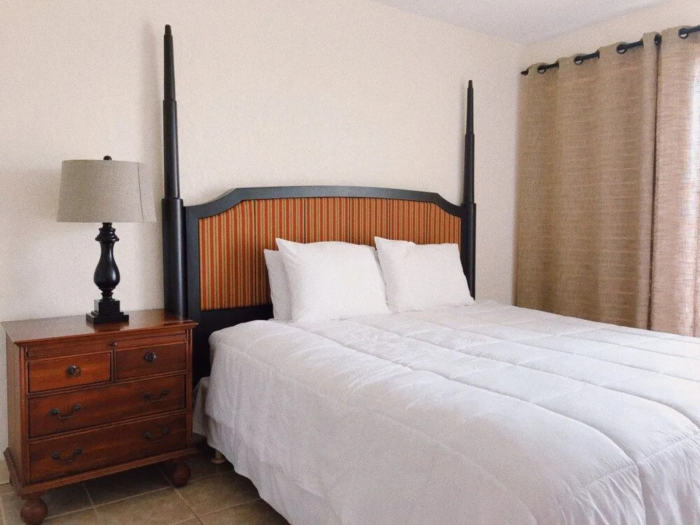 Hilo Reeds Bay Hotel