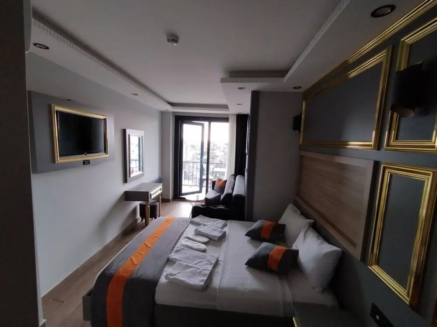 Taksim Larissa Hotel Suites