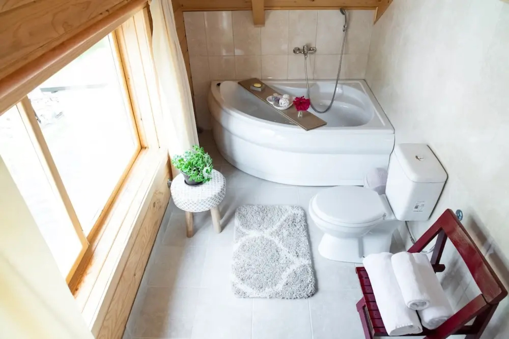 Immaculate 4-bed Cottage in Kolasin / Montenegro