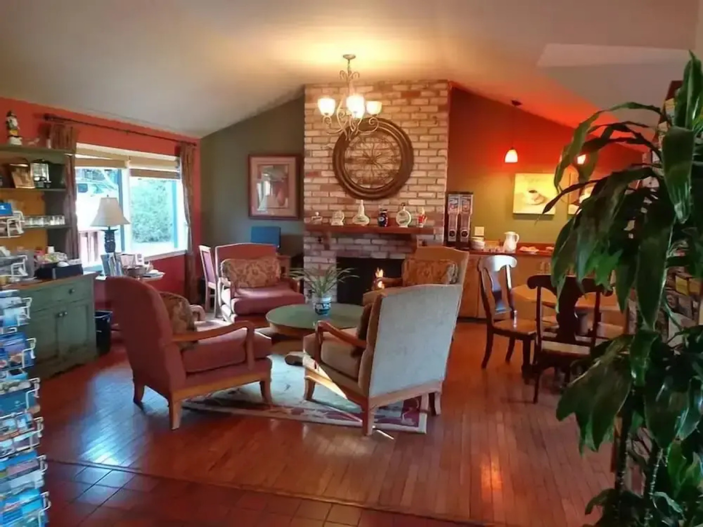 Pacific Gardens Inn