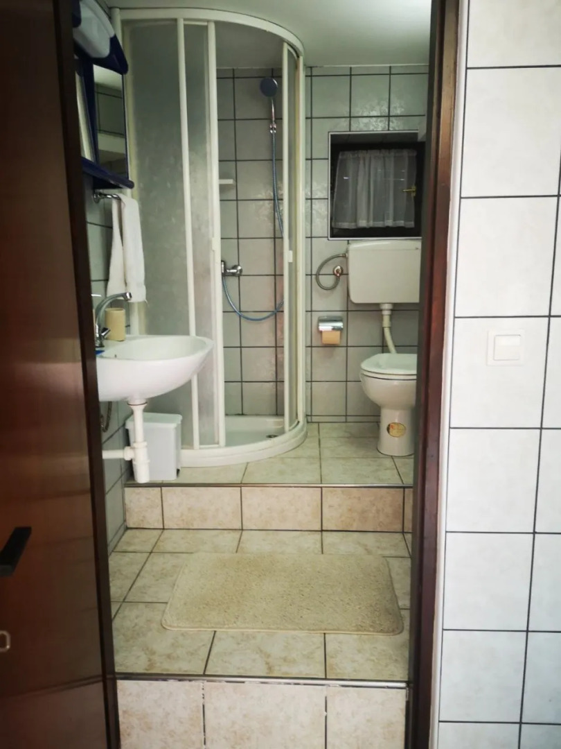 Apartment Maria - 100 m from sea: A1 Pirovac, Riviera Sibenik