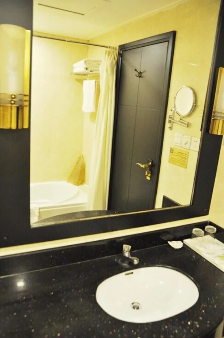 G.chu International Hotel Yichang Yingjia Branch